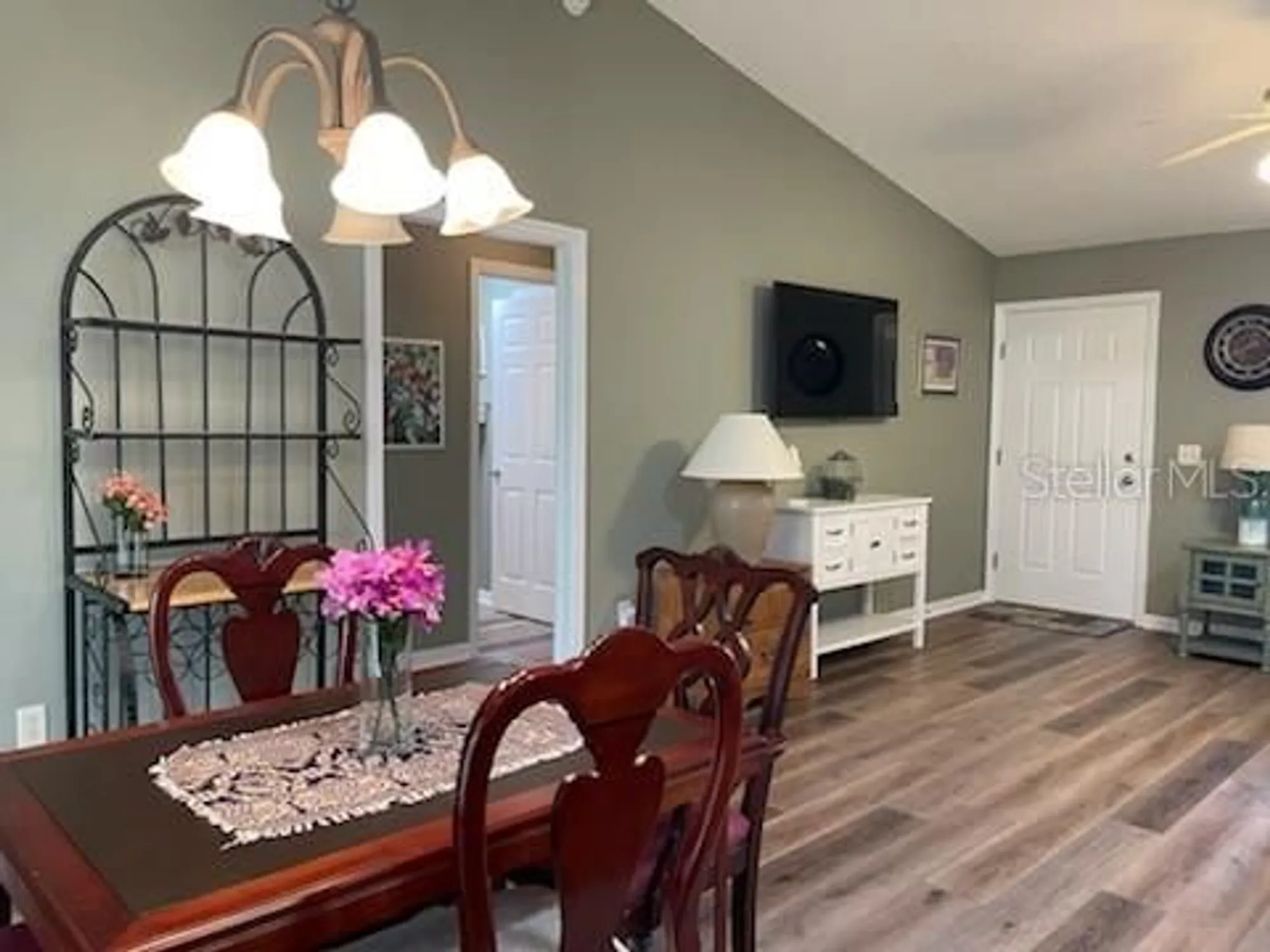 Property Slideshow image 11 of 26 | 1723 banberry run, The Villages, FL, 32162