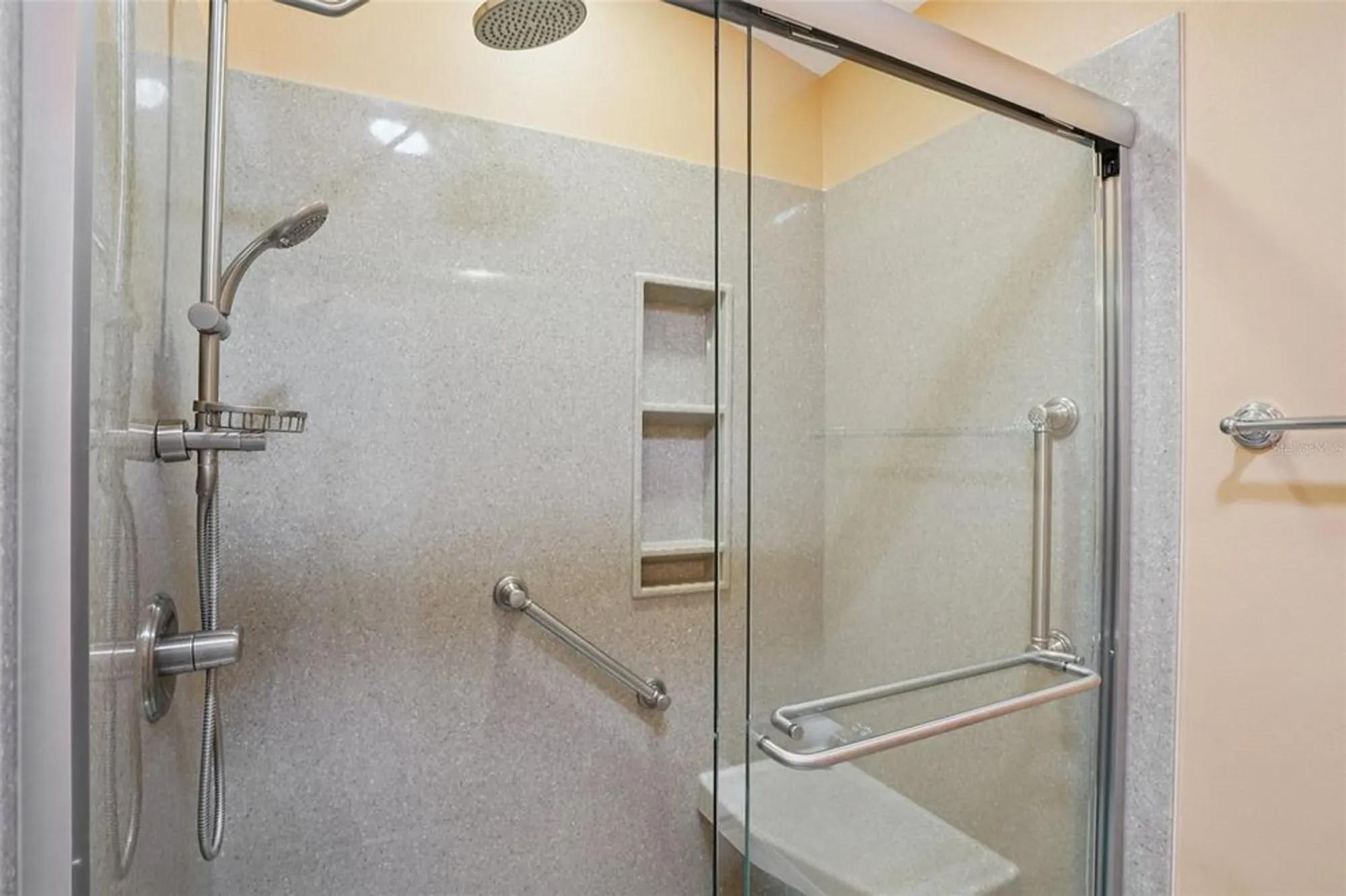 Property Slideshow image 33 of 45 | 1001 greyford ln, The Villages, FL, 32162