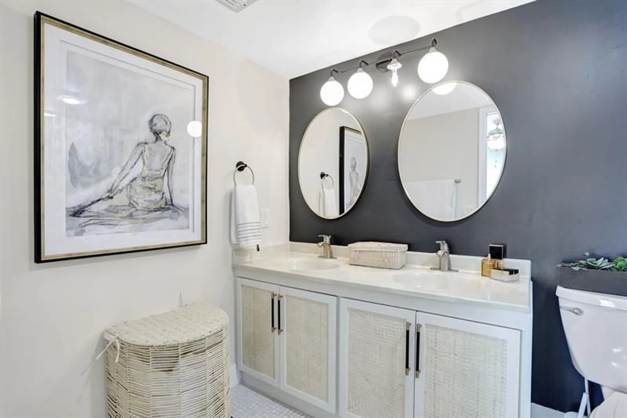 Property Slideshow image 27 of 67 | 2802 victoria way e2, Coconut Creek, FL, 33066