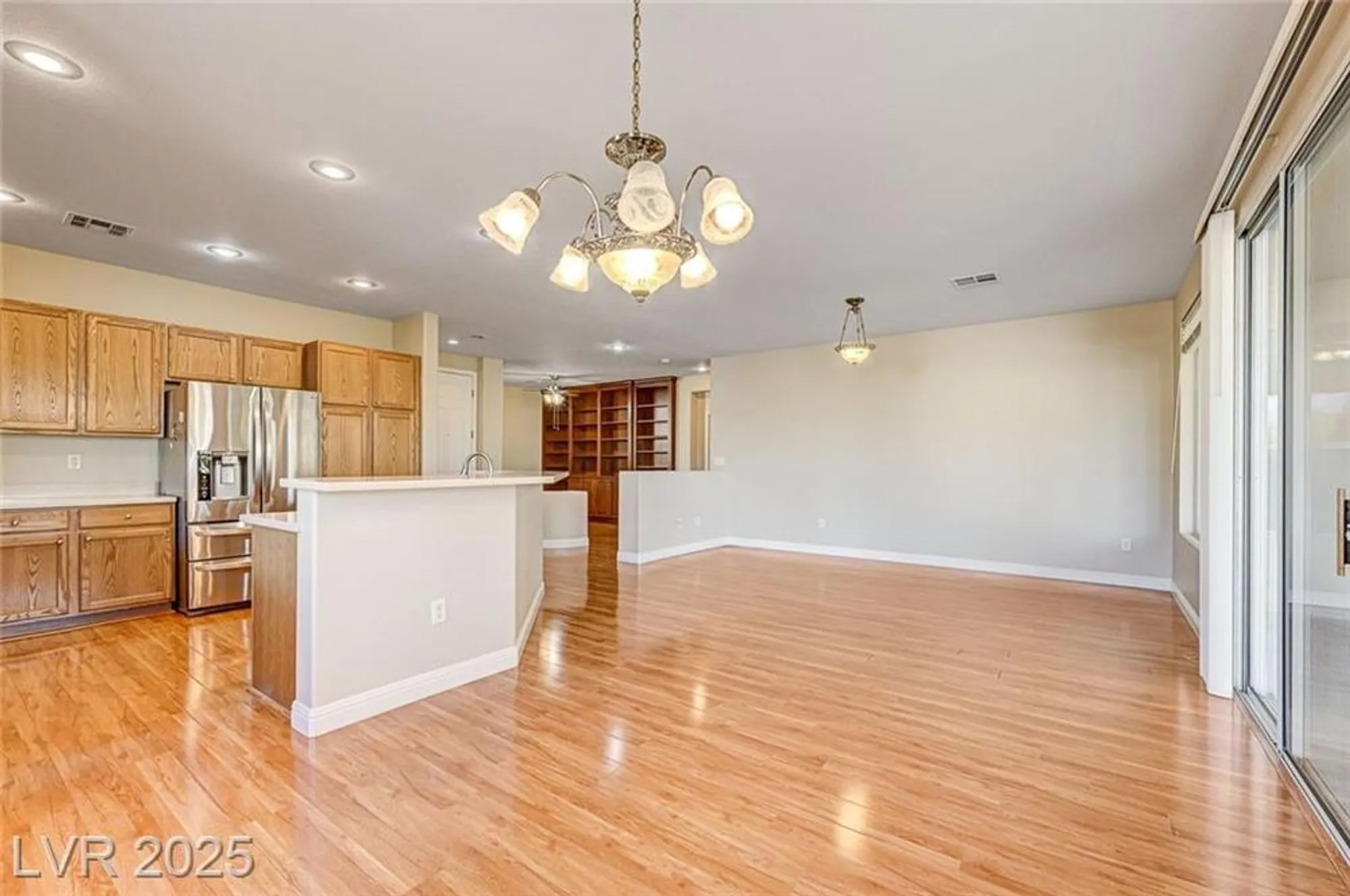 Property Slideshow image 12 of 65 | 10532 riva grande ct, Las Vegas, NV, 89135