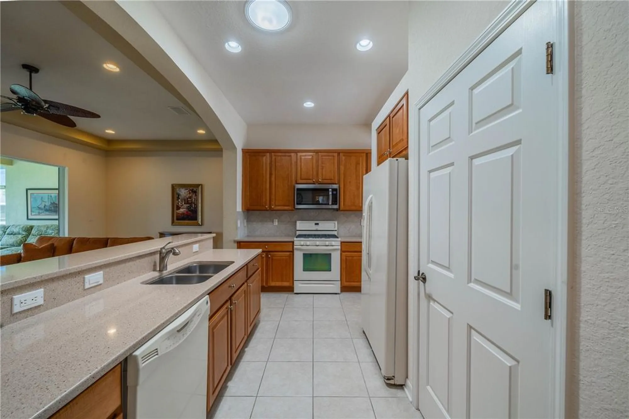 Property Slideshow image 10 of 42 | 2263 sifield greens way # 2263, Sun City Center, FL, 33573