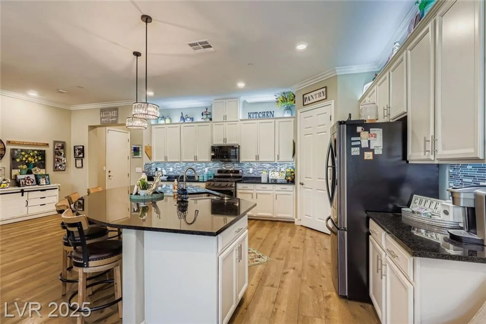 Property Slideshow image 15 of 54 | 768 rocky nook st, Henderson, NV, 89011