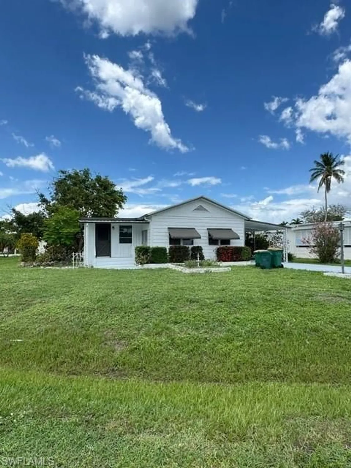 Property Slideshow image 2 of 7 | 6 saint tropez dr, Naples, FL, 34112