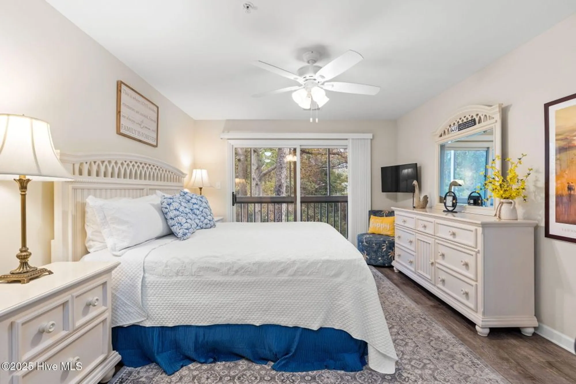 Property Slideshow image 19 of 75 | 3350 club villa dr 2104, Southport, NC, 28461