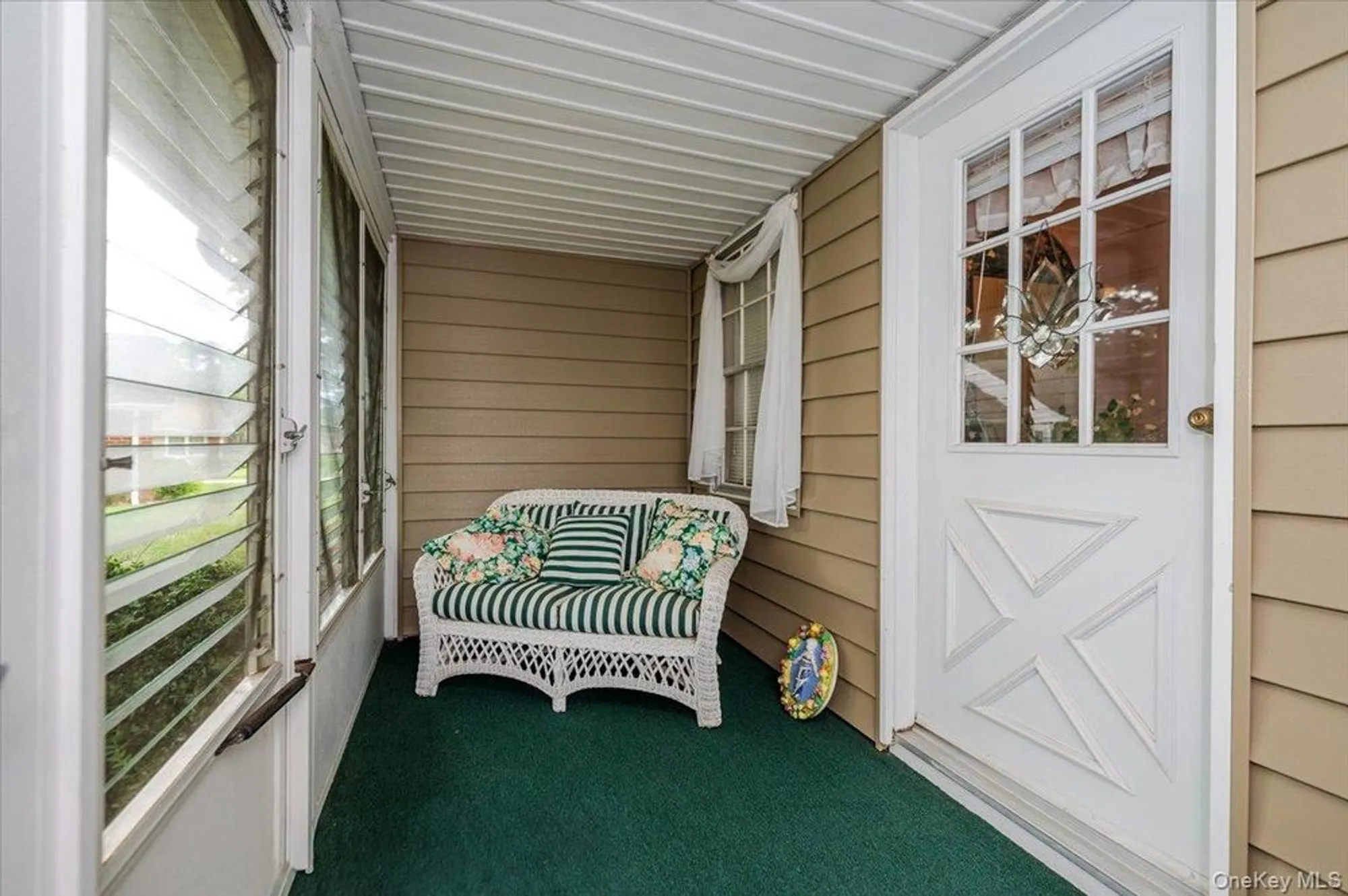 Property Slideshow image 15 of 23 | 48 trent ct b, Ridge, NY, 11961