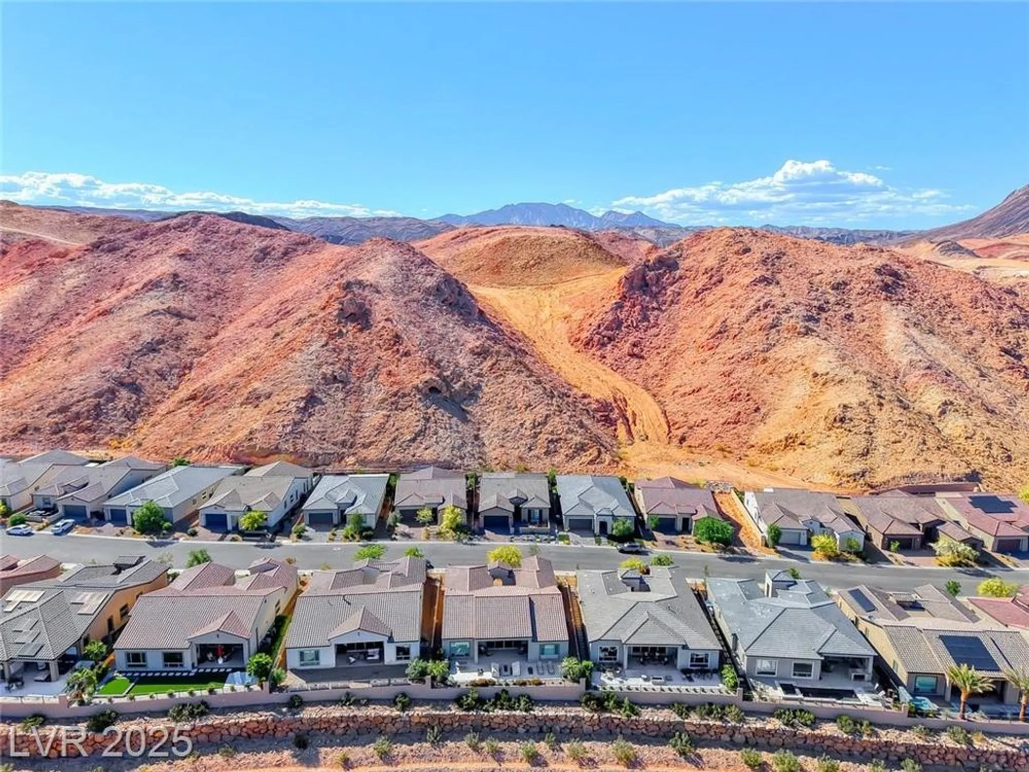 Property Slideshow image 3 of 72 | 125 mirage view dr, Henderson, NV, 89011