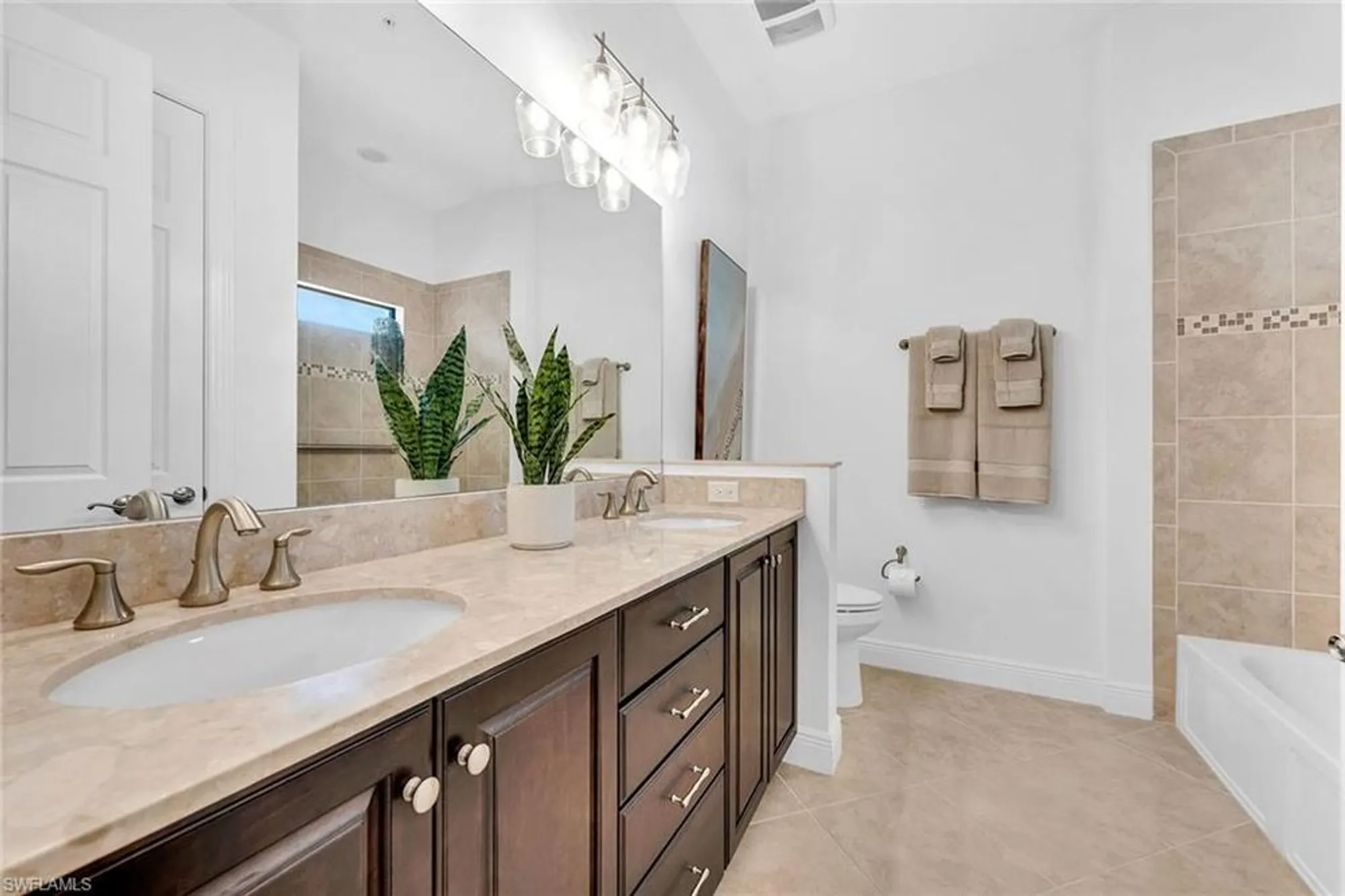 Property Slideshow image 16 of 32 | 24481 terzetto ln 603, Bonita Springs, FL, 34134