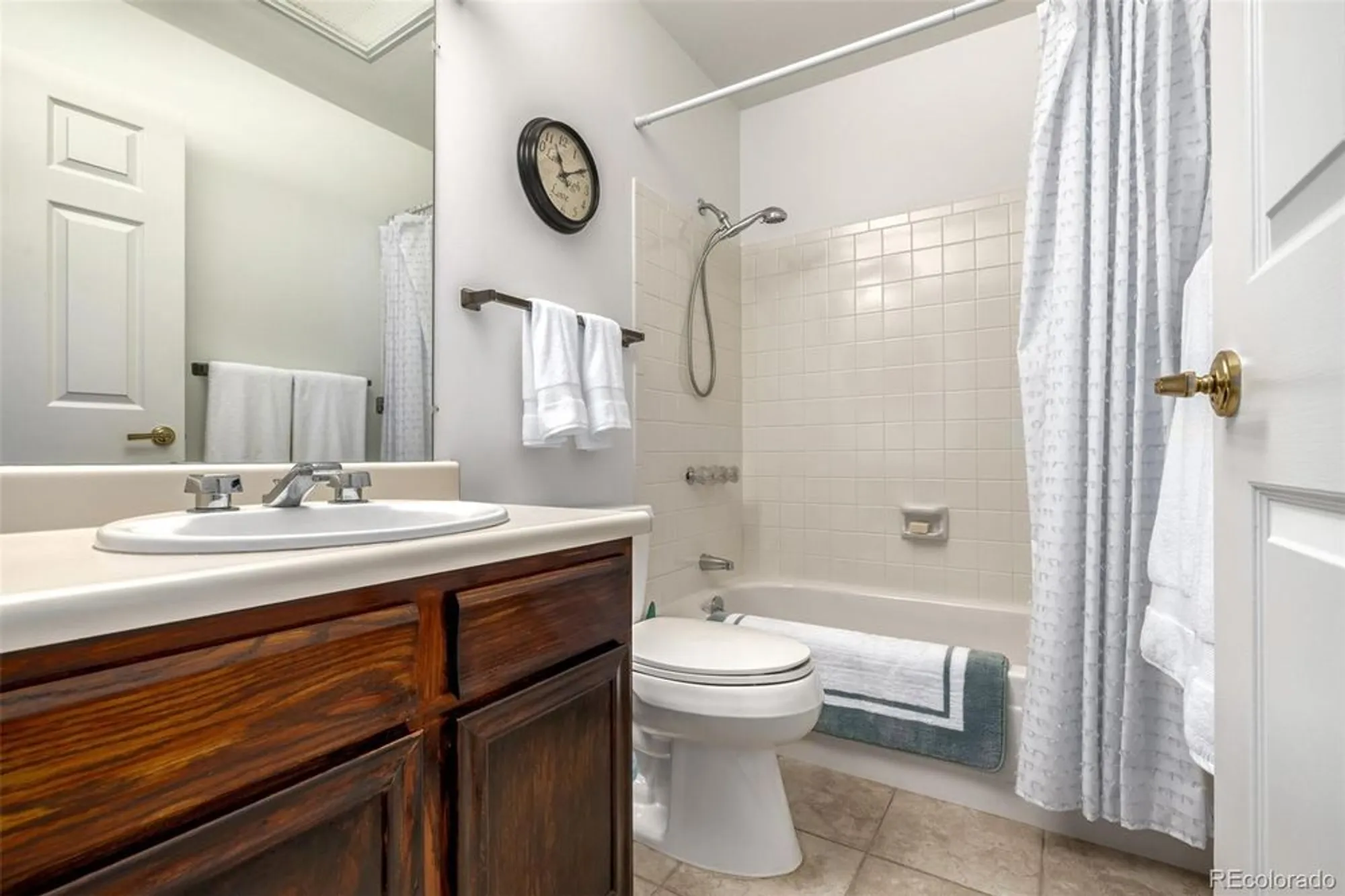 Property Slideshow image 23 of 47 | 13787 e marina dr b, Aurora, CO, 80014