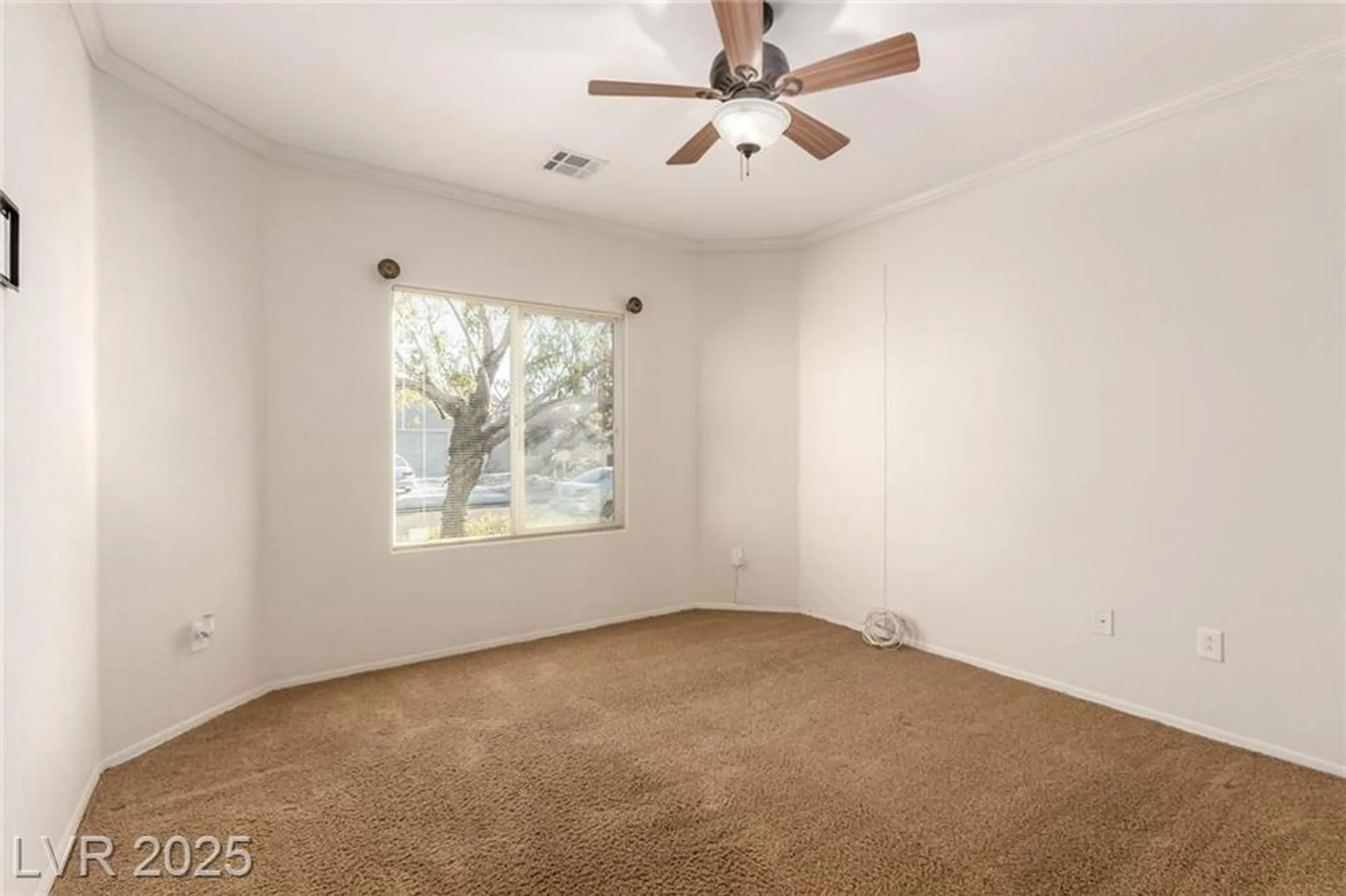 Property Slideshow image 20 of 31 | 7425 grassquit st, North Las Vegas, NV, 89084