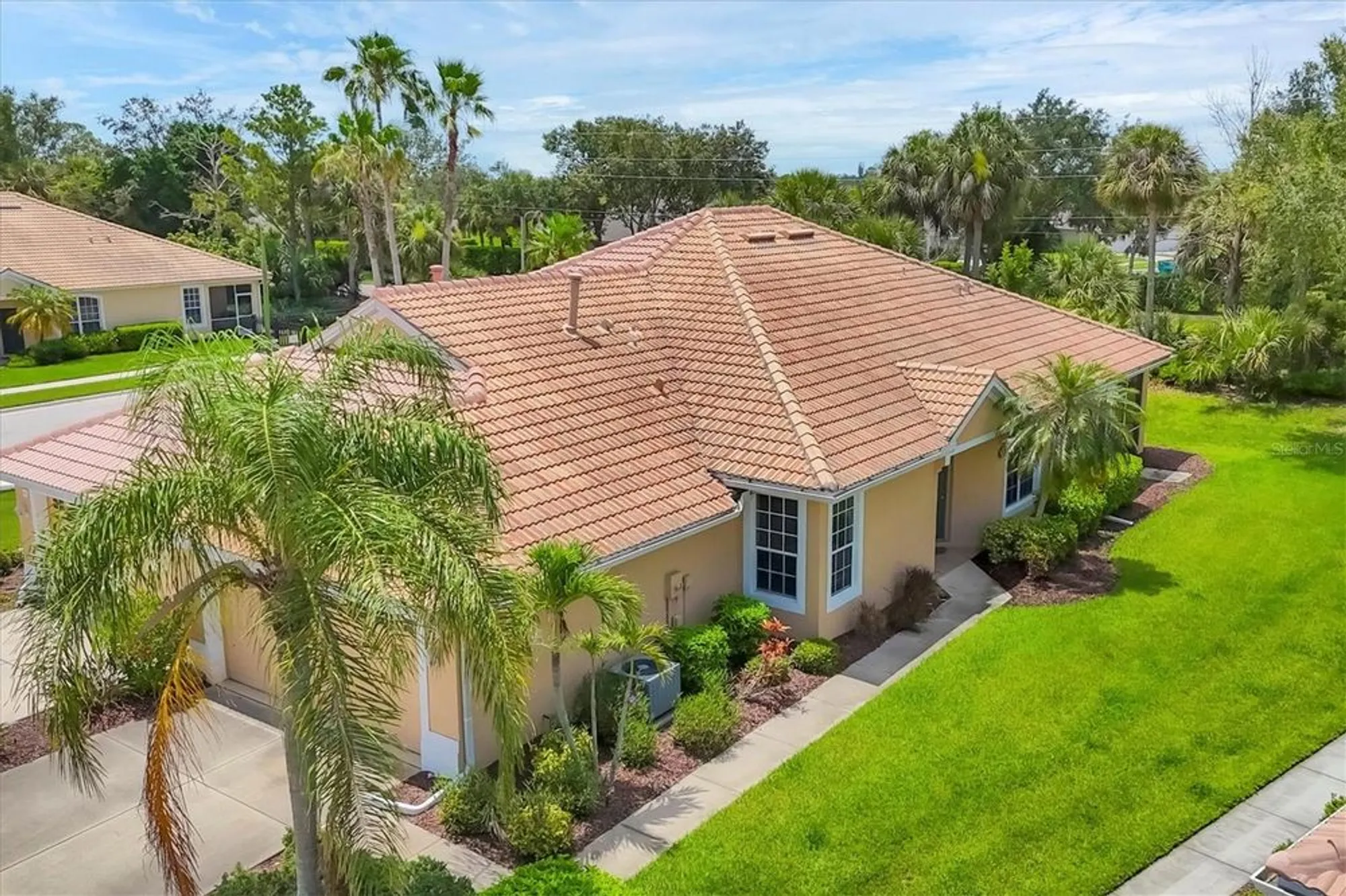 Property Slideshow image 4 of 68 | 4841 whispering oaks dr, North Port, FL, 34287