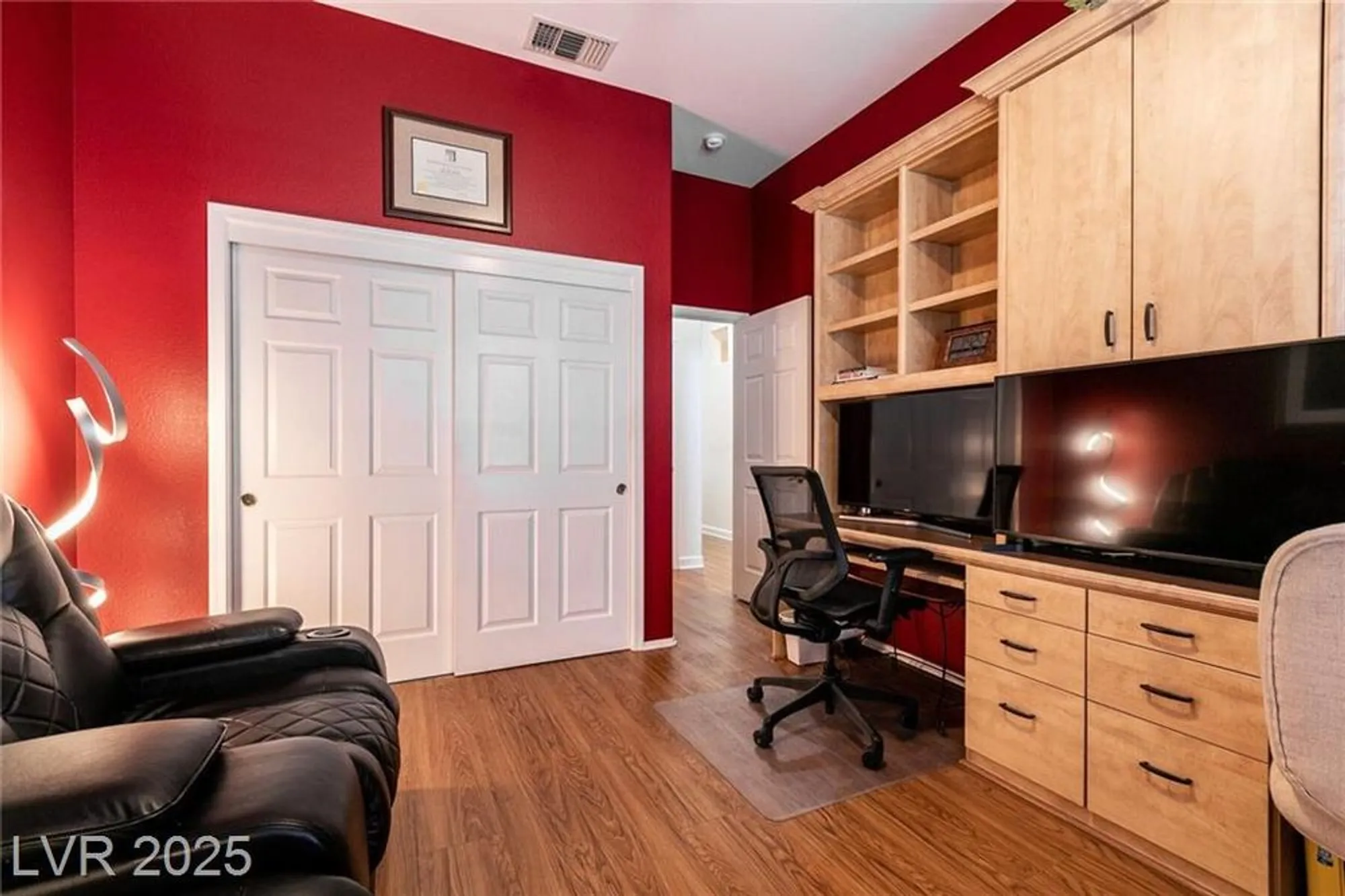 Property Slideshow image 29 of 46 | 1901 capestone st, Las Vegas, NV, 89134