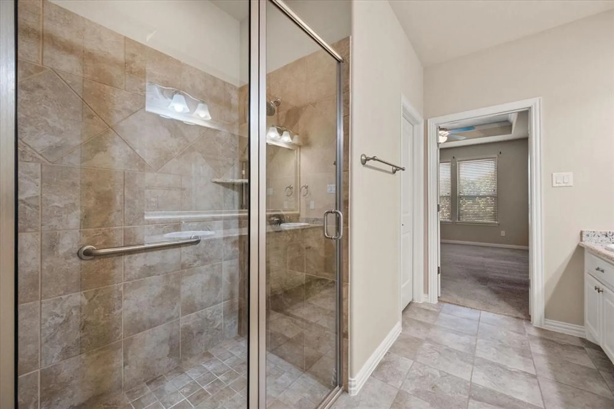 Property Slideshow image 18 of 39 | 2815 vista azul pl 2815, Mansfield, TX, 76063