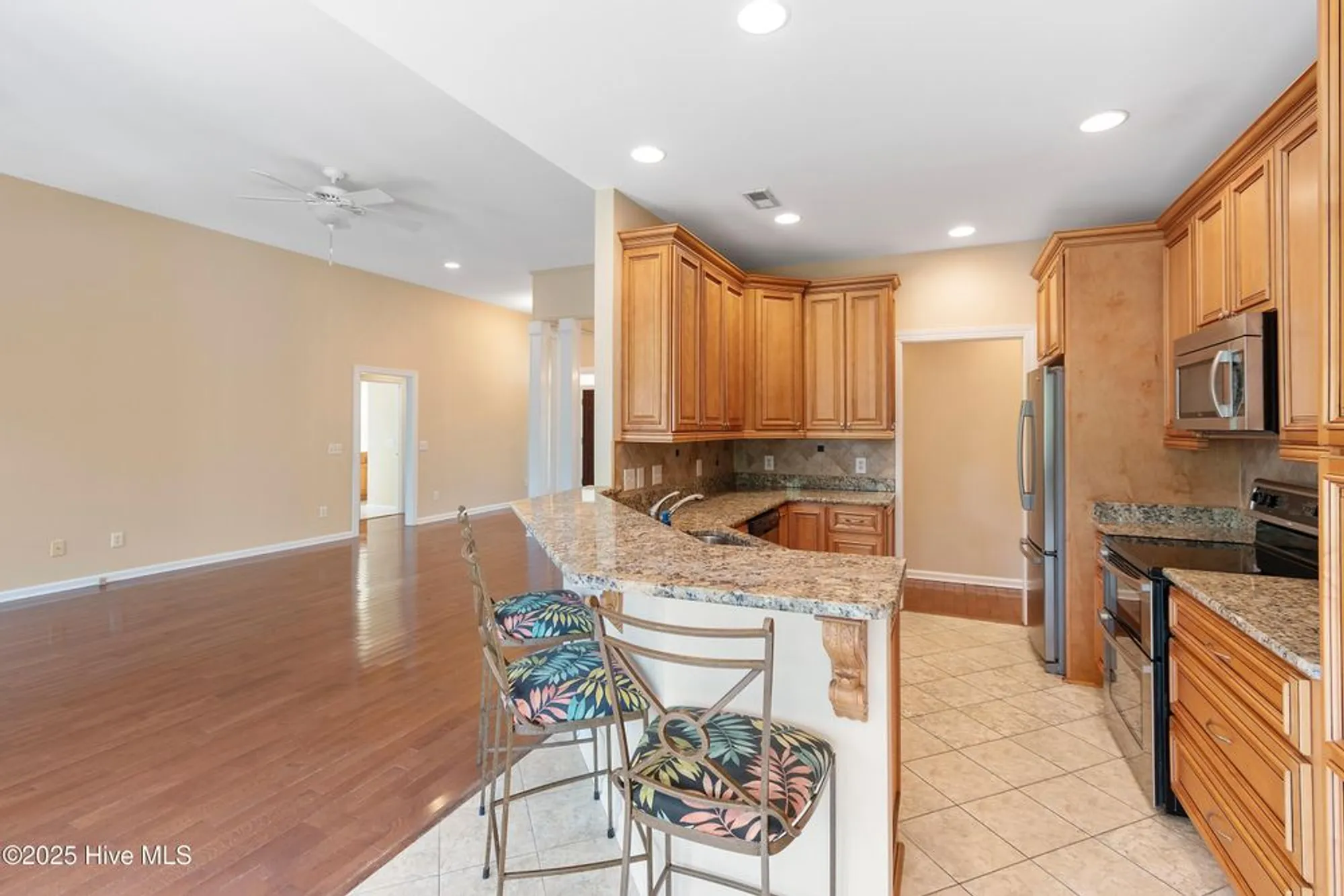 Property Slideshow image 17 of 43 | 4176 silverleaf dr, Southport, NC, 28461