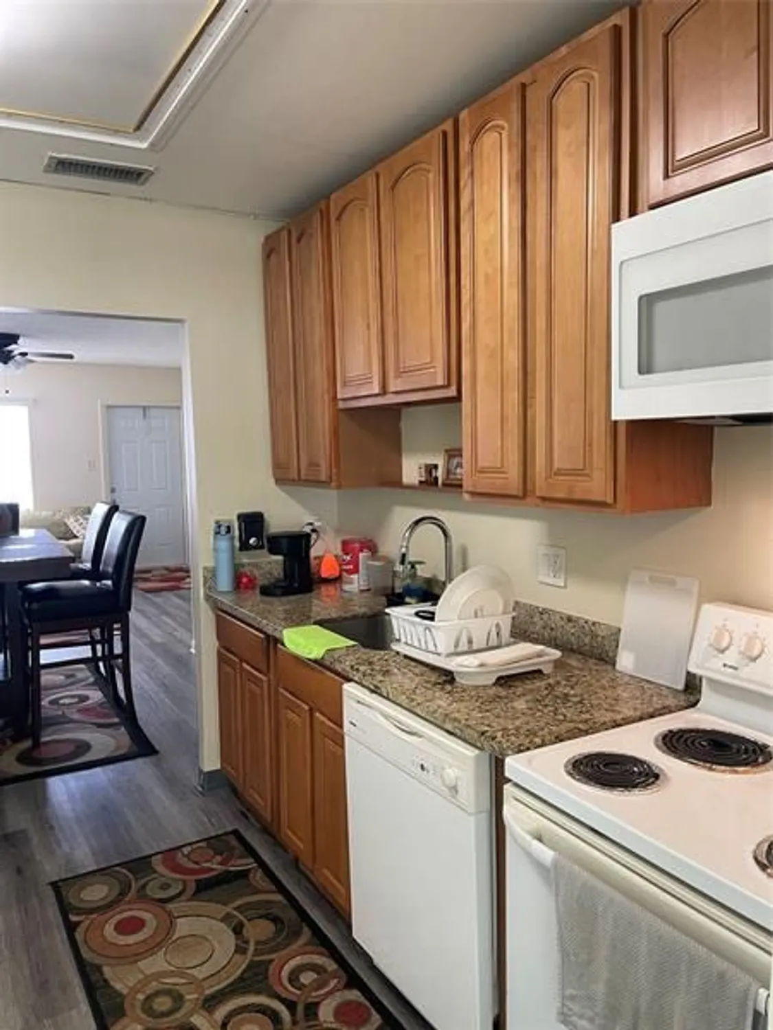 Property Slideshow image 13 of 21 | 7355 nw 5th 205, Margate, FL, 33063