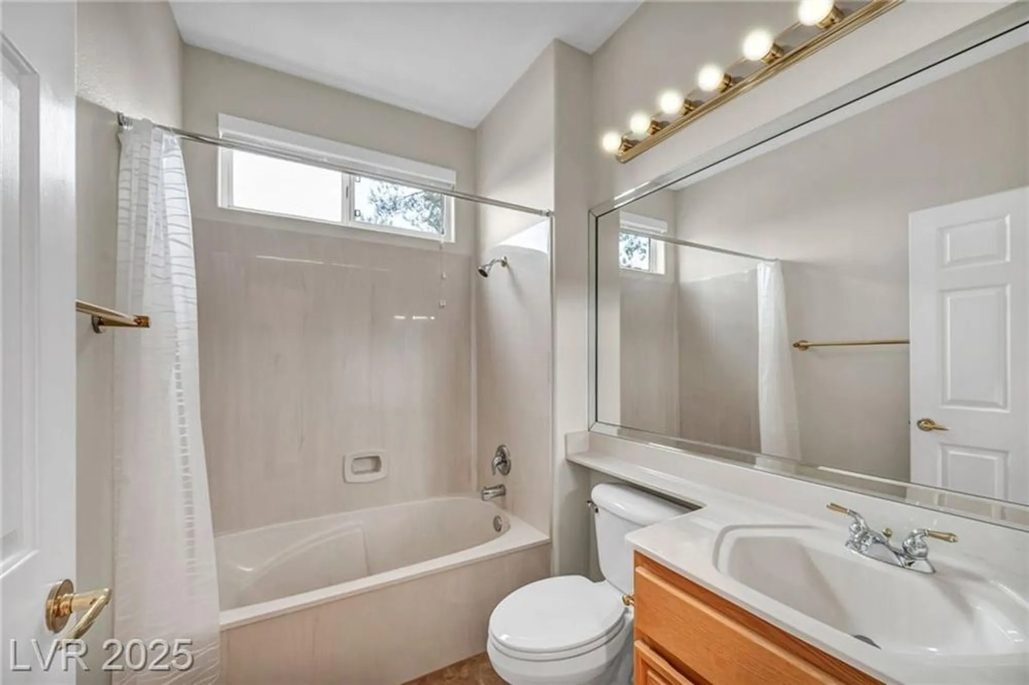 Property Slideshow image 23 of 41 | 2189 magnolia pond ct, Henderson, NV, 89052