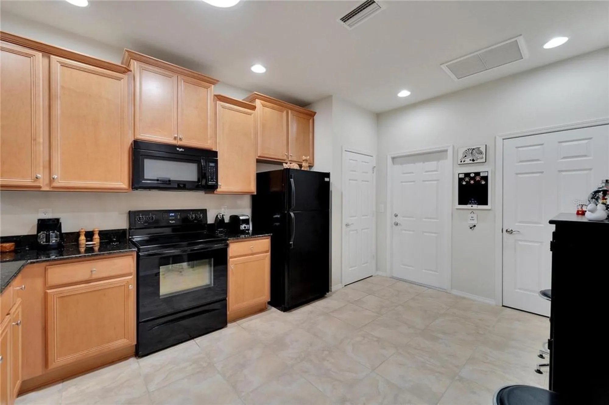 Property Slideshow image 4 of 35 | 428 seneca falls dr, Apollo Beach, FL, 33572