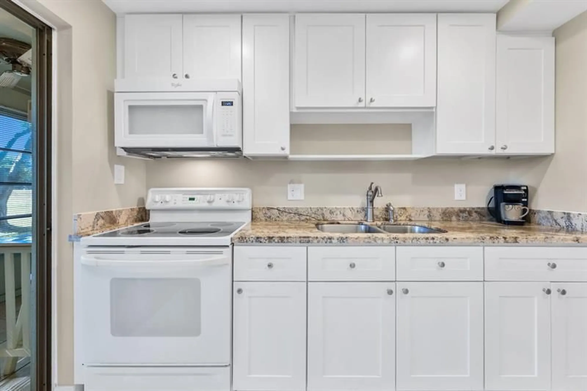 Property Slideshow image 10 of 25 | 7390 nw 1st st 104, Margate, FL, 33063