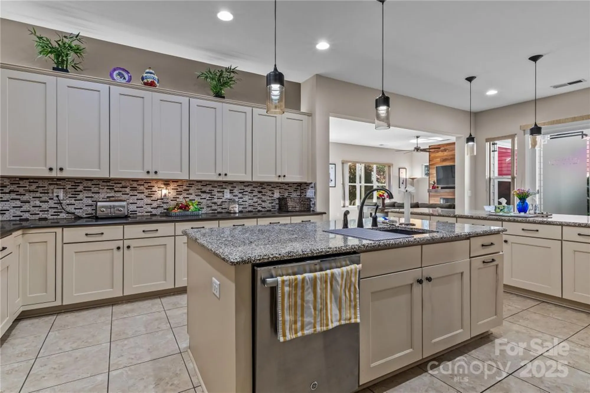 Property Slideshow image 10 of 23 | 432 granite lake ct, Denver, NC, 28037