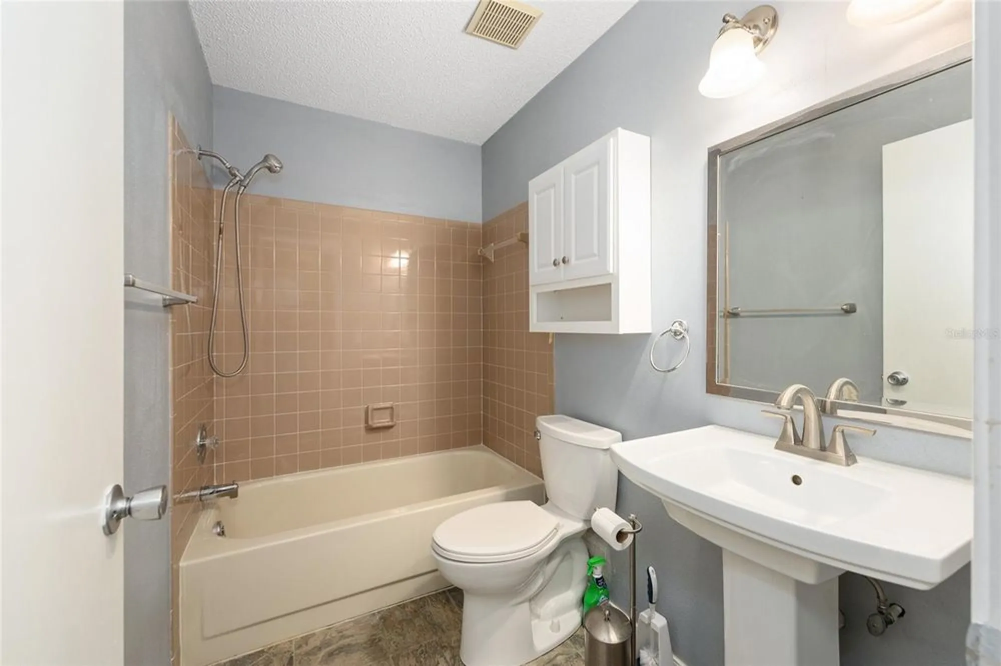 Property Slideshow image 18 of 39 | 8655 sw 98th street rd g, Ocala, FL, 34481