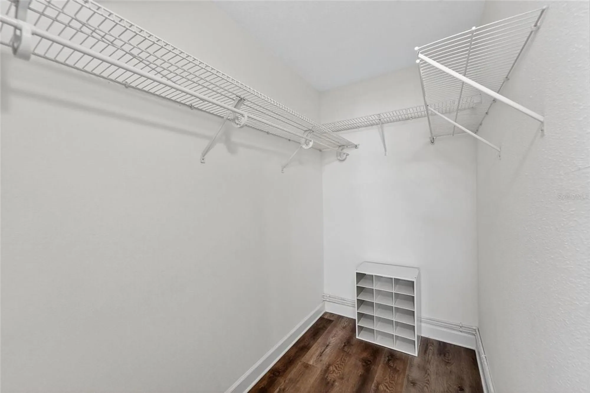 Property Slideshow image 12 of 28 | 1802 bedford ln 12, Sun City Center, FL, 33573