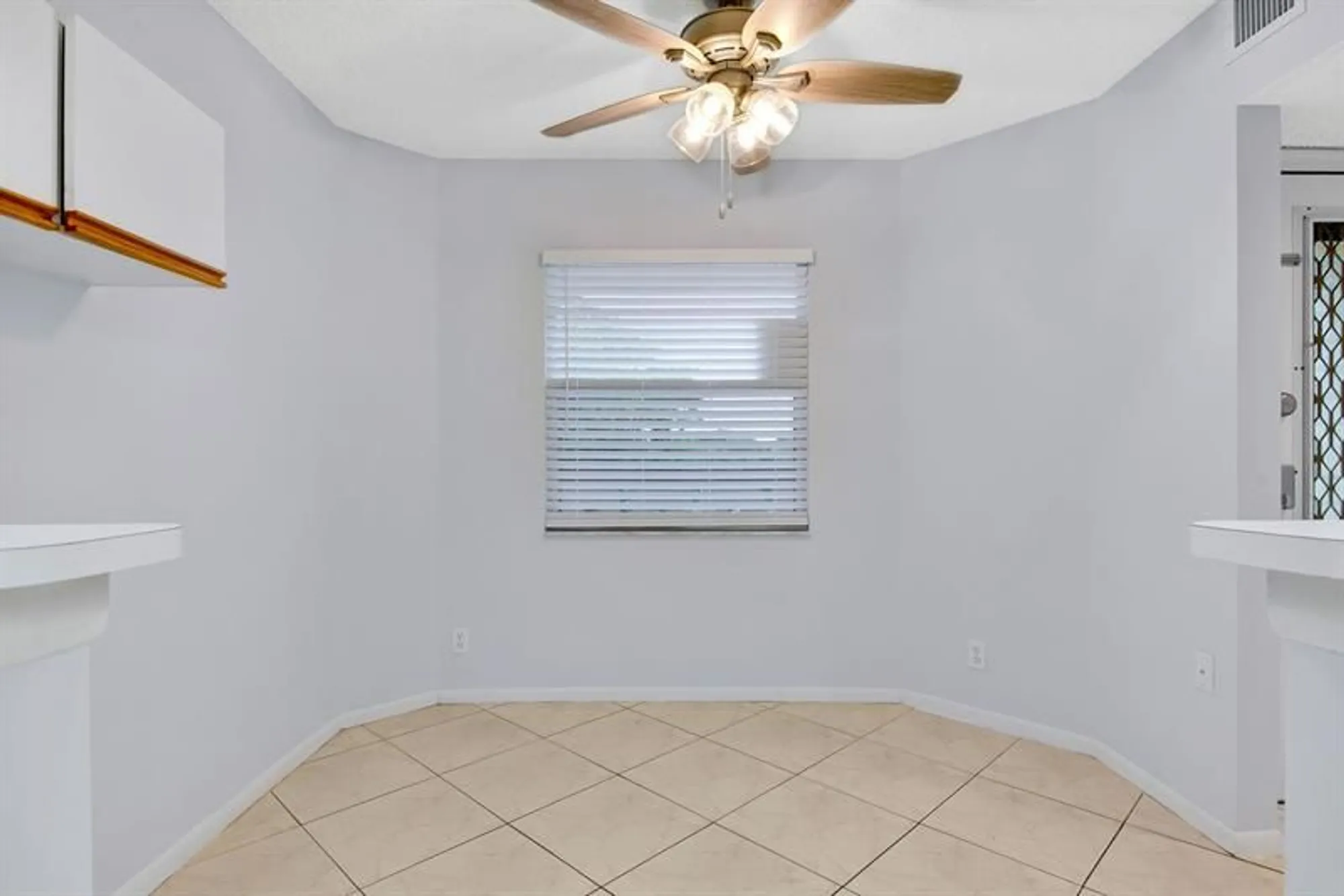 Property Slideshow image 7 of 33 | 1606 abaco dr e4, Coconut Creek, FL, 33066