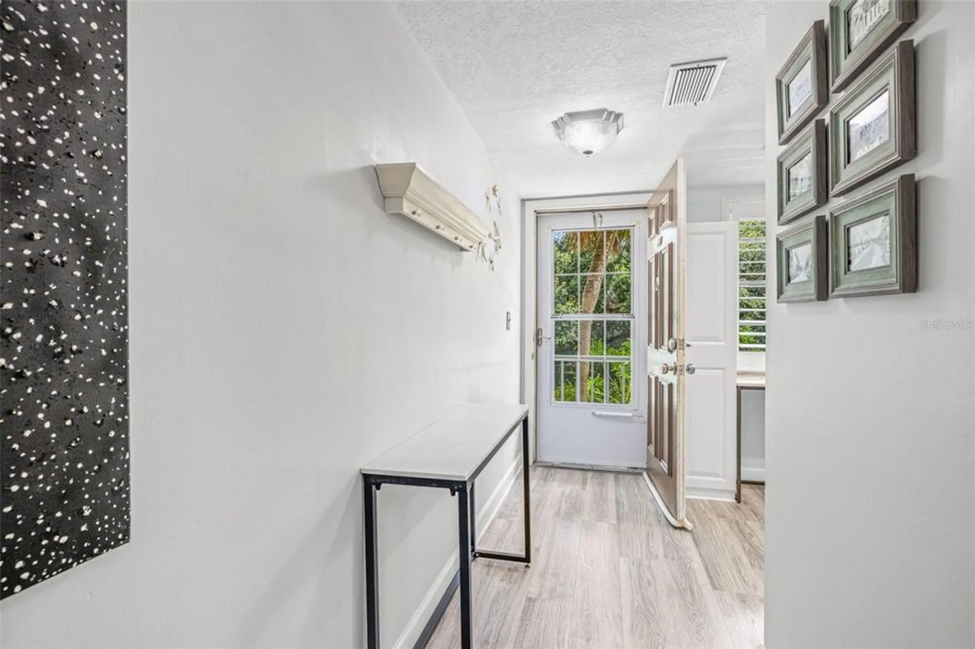 Property Slideshow image 4 of 62 | 946 virginia st apt 207, Dunedin, FL, 34698