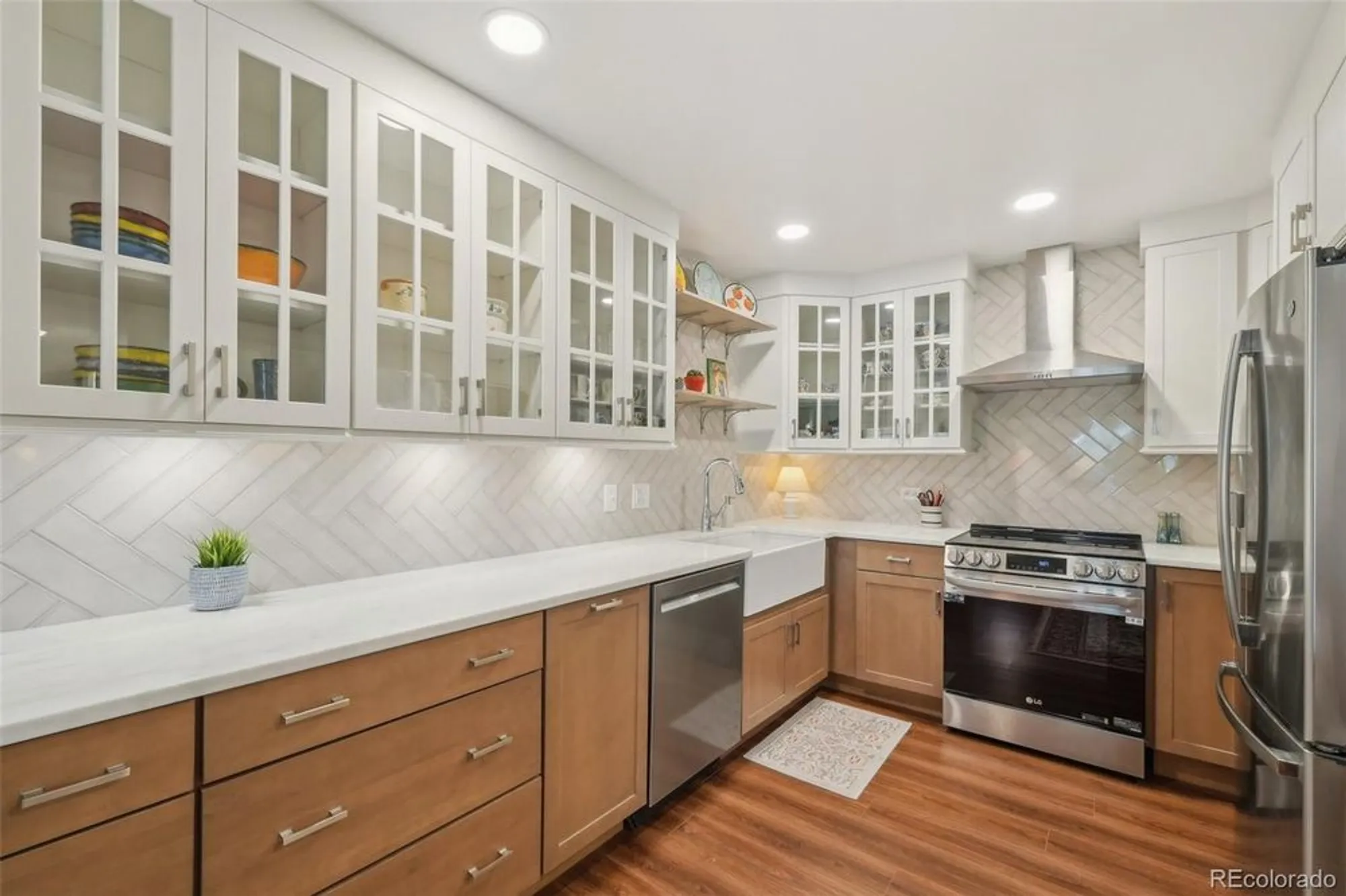 Property Slideshow image 6 of 19 | 705 s alton way 4d, Denver, CO, 80247