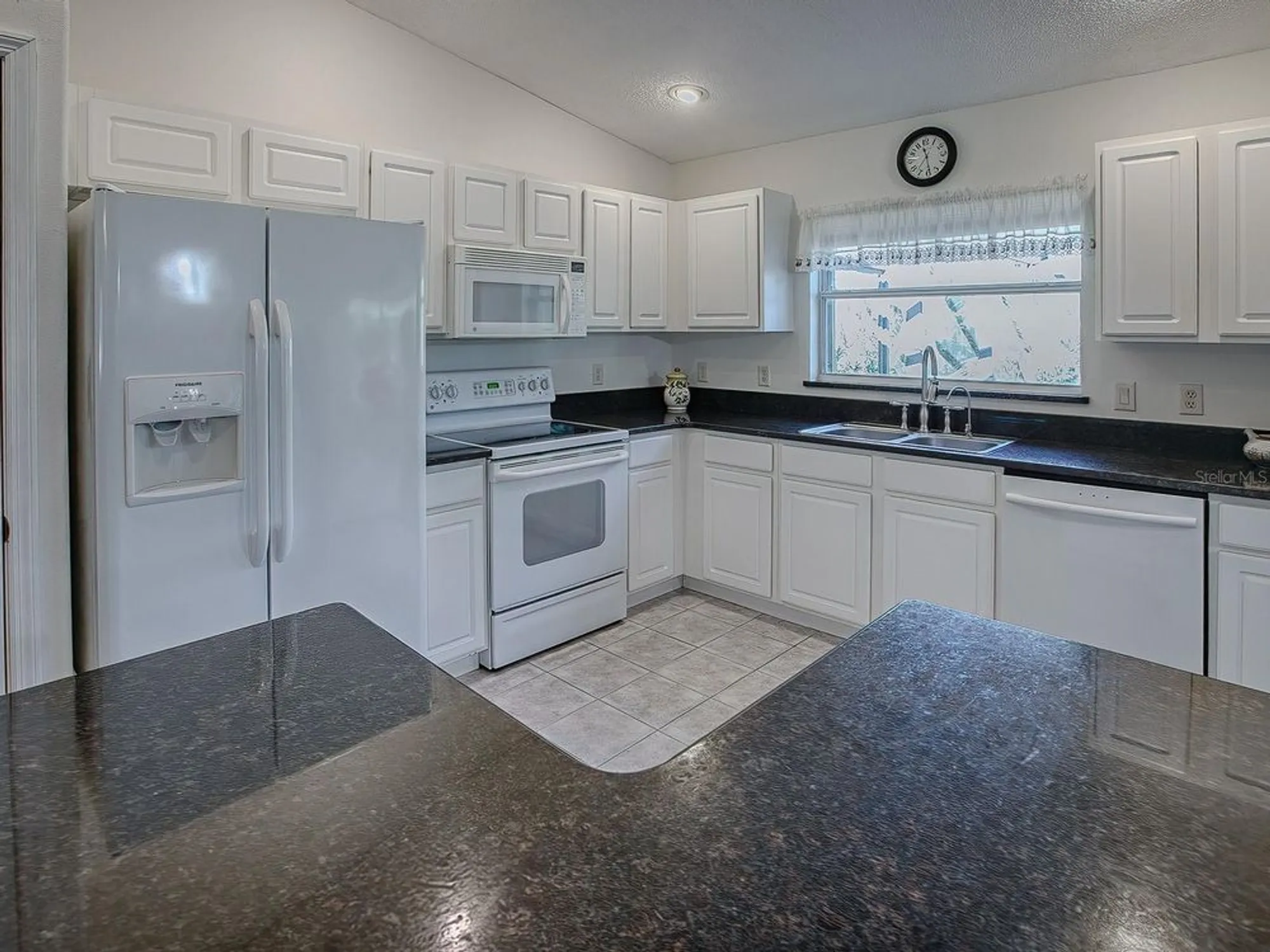 Property Slideshow image 18 of 45 | 33236 grand cypress way, Leesburg, FL, 34748