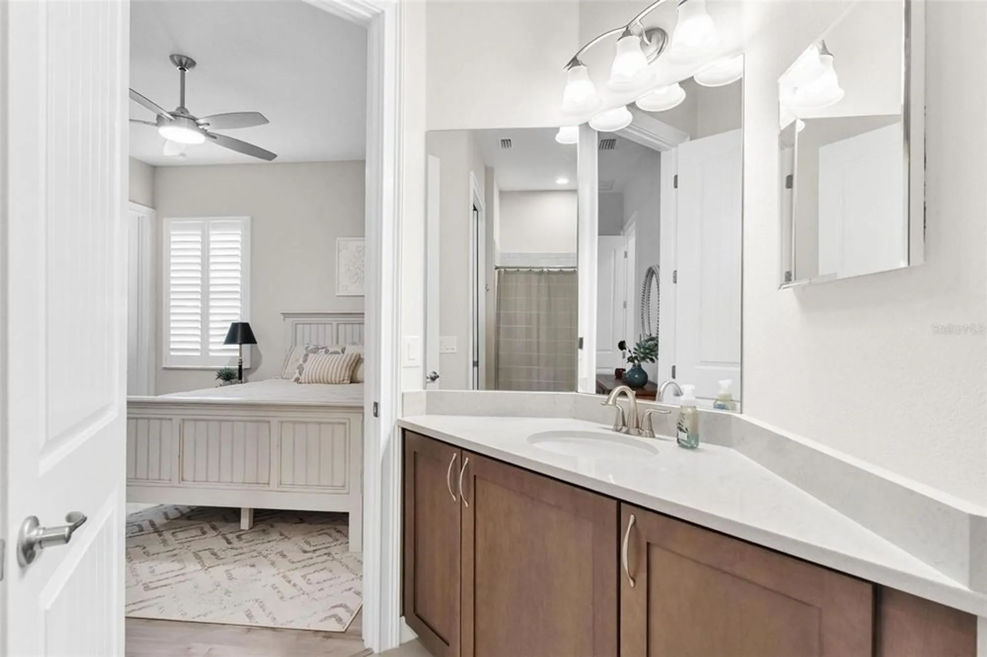 Property Slideshow image 28 of 56 | 5066 greens dr, Lady Lake, FL, 32159