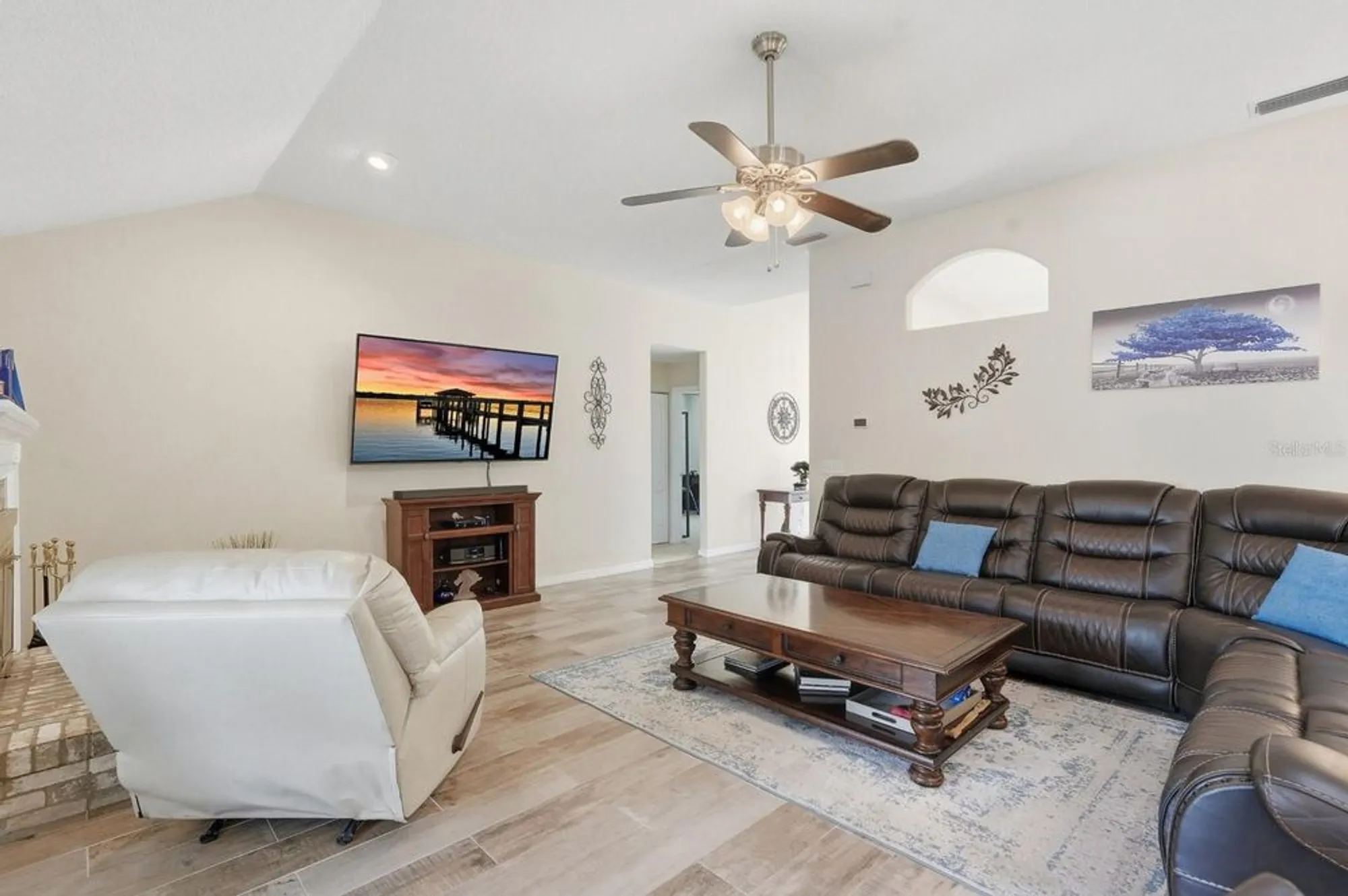 Property Slideshow image 19 of 52 | 2 silver lake way, Ormond Beach, FL, 32174