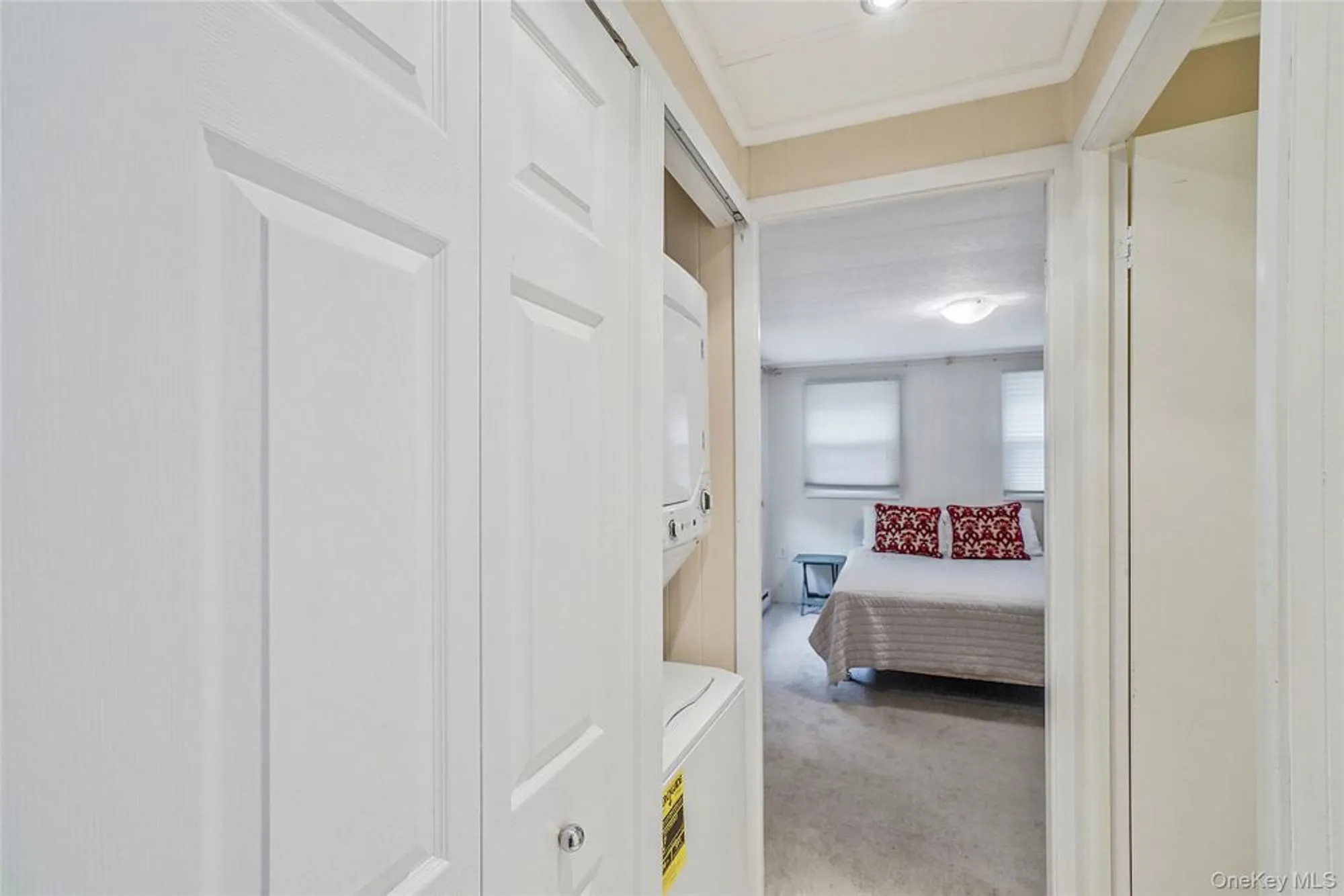 Property Slideshow image 14 of 29 | 91 village cir, Manorville, NY, 11949