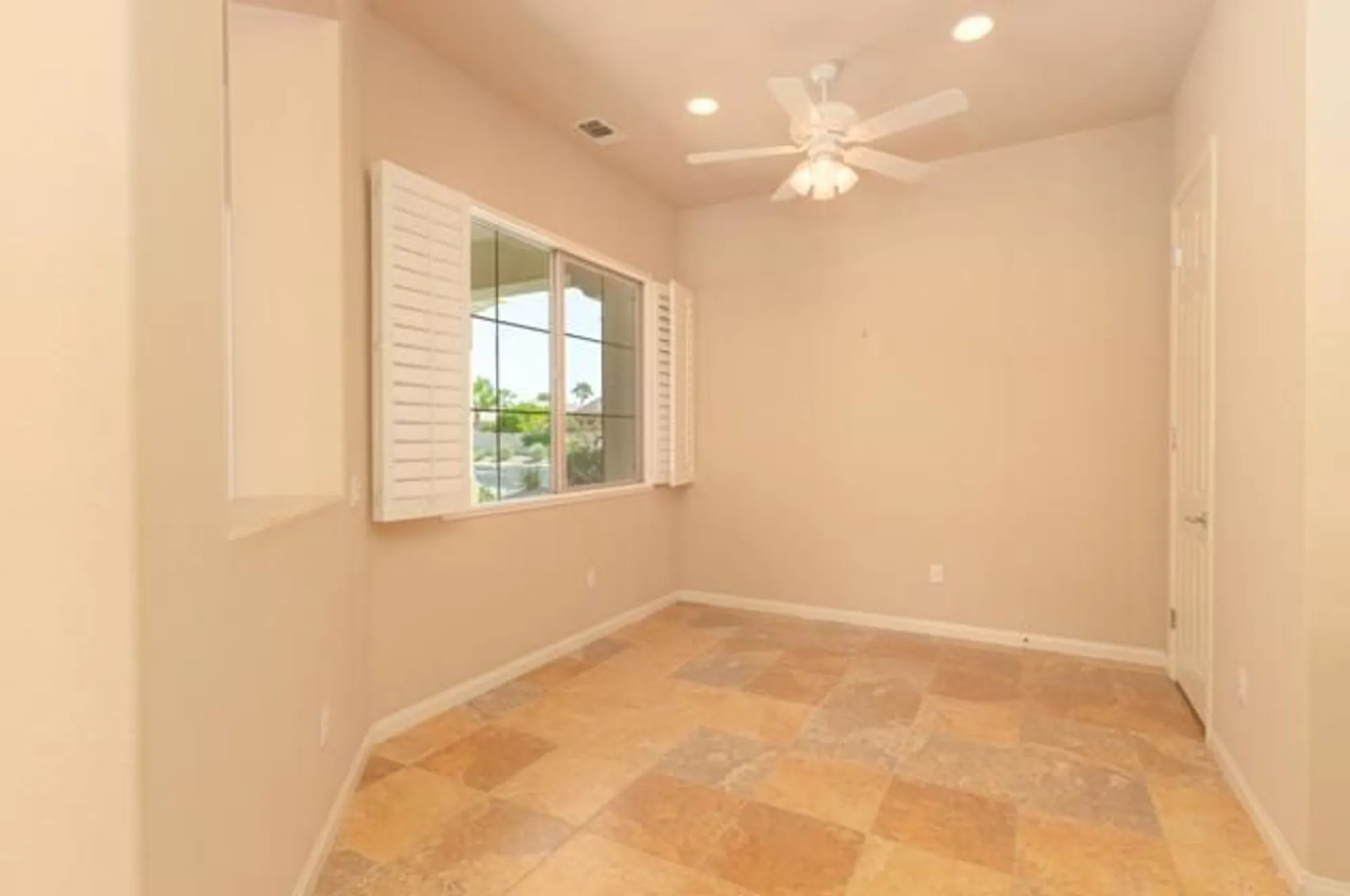 Property Slideshow image 11 of 25 | 81876 avenida sombra, Indio, CA, 92203