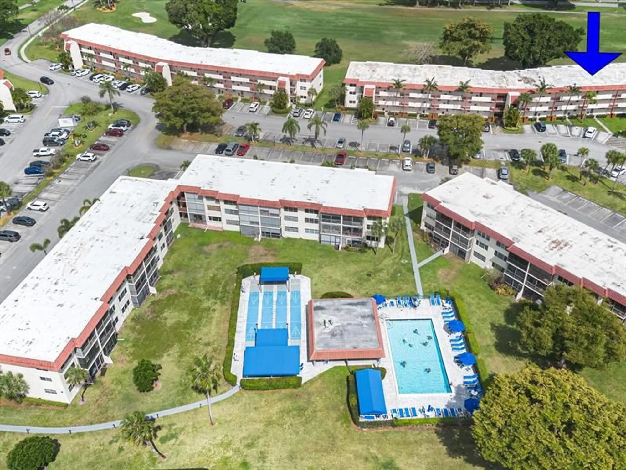 Property Slideshow image 32 of 44 | 9300 n hollybrook lake dr 303, Pembroke Pines, FL, 33025