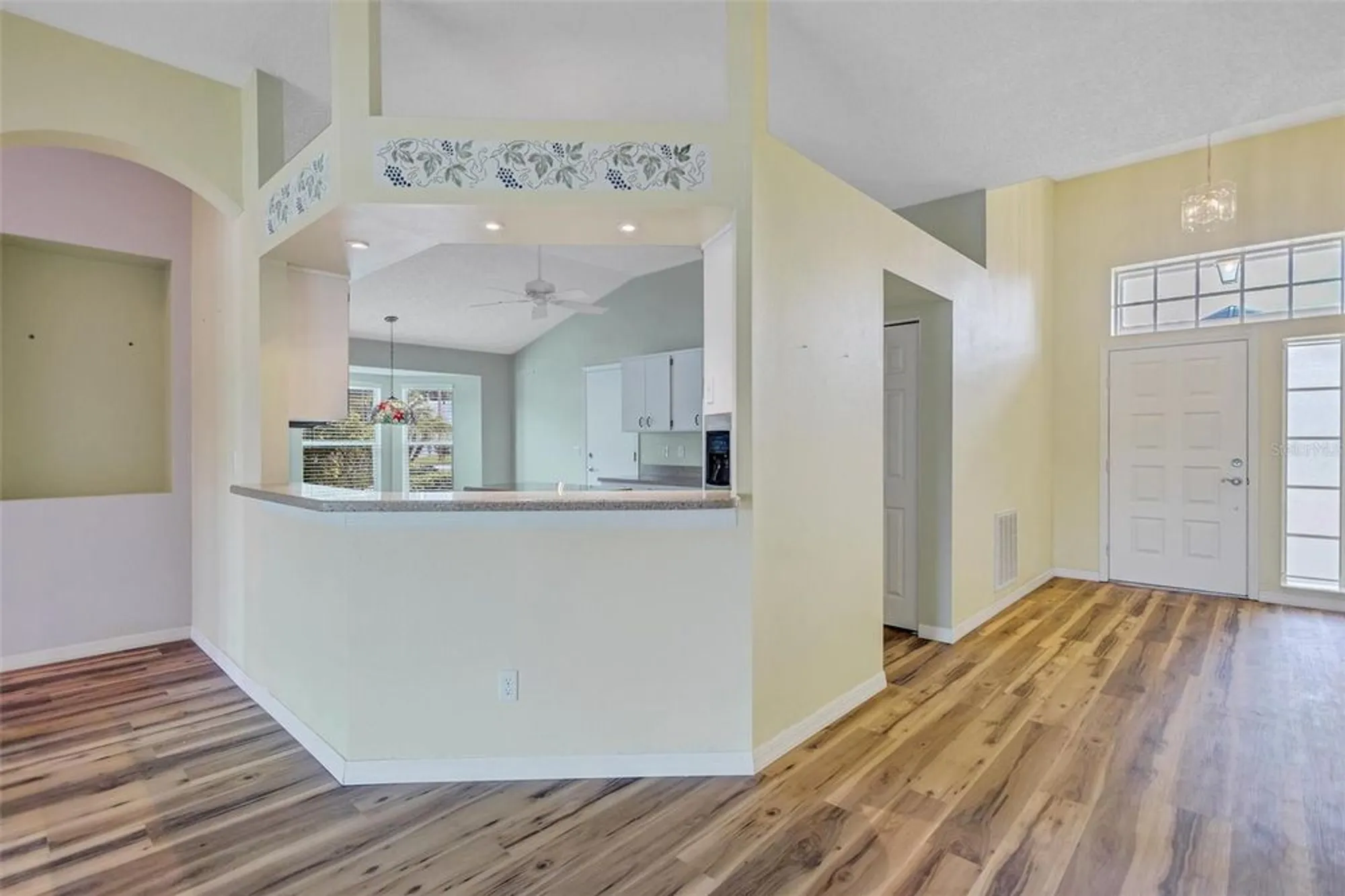 Property Slideshow image 17 of 48 | 811 staffordshire ln 32, Sun City Center, FL, 33573