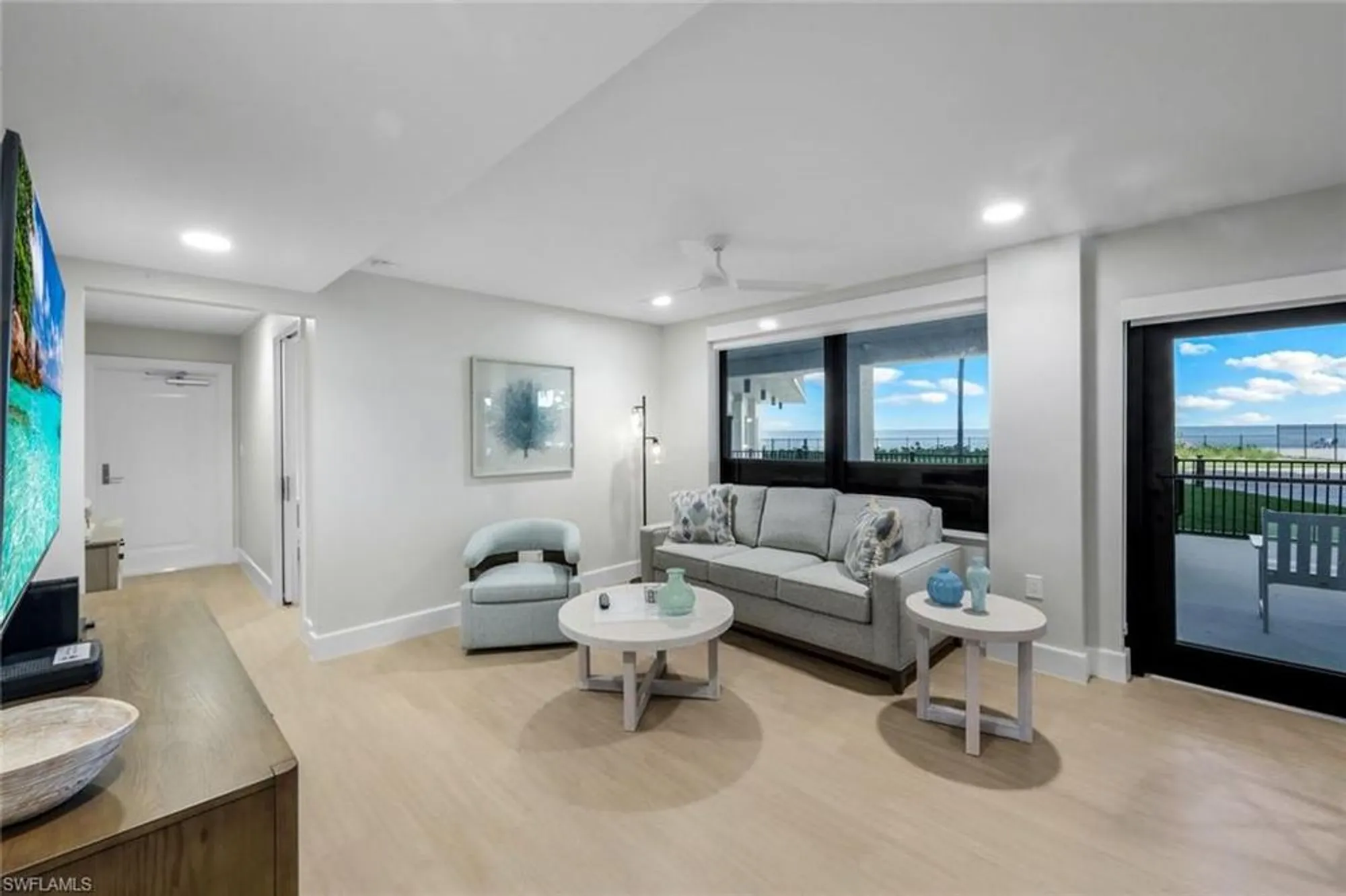 Property Slideshow image 27 of 45 | 3399 gulf shore blvd 203, Naples, FL, 34103