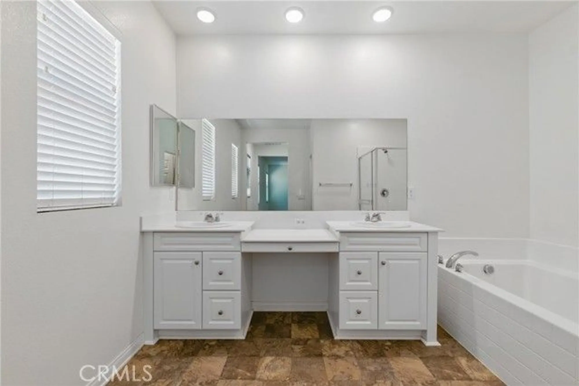 Property Slideshow image 17 of 39 | 24583 acadia dr, Corona, CA, 92883