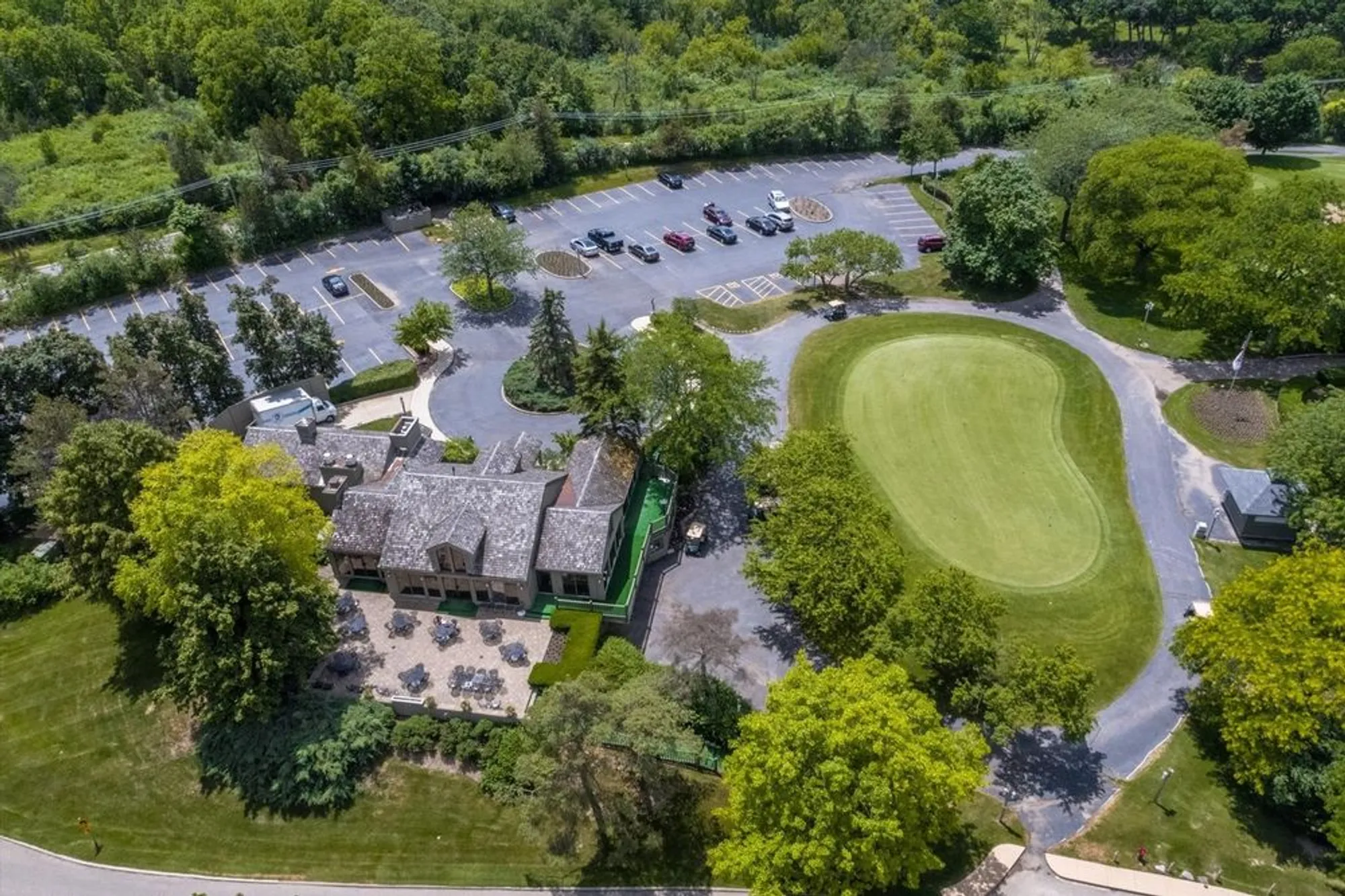 Property Slideshow image 27 of 32 | 928 longmeadow ct # 1016, Lake Barrington, IL, 60010