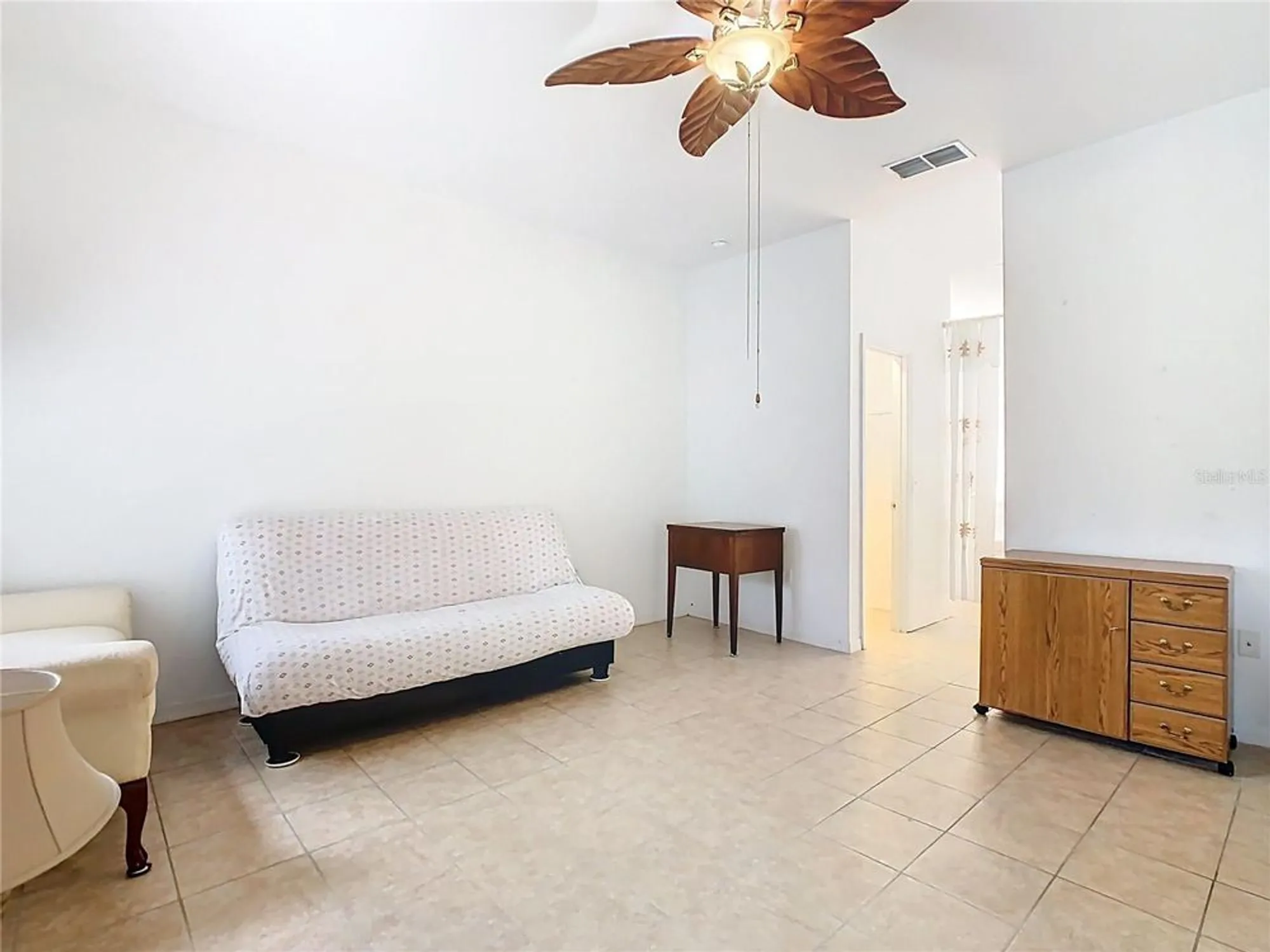 Property Slideshow image 22 of 52 | 572 sienna dr, Poinciana, FL, 34759