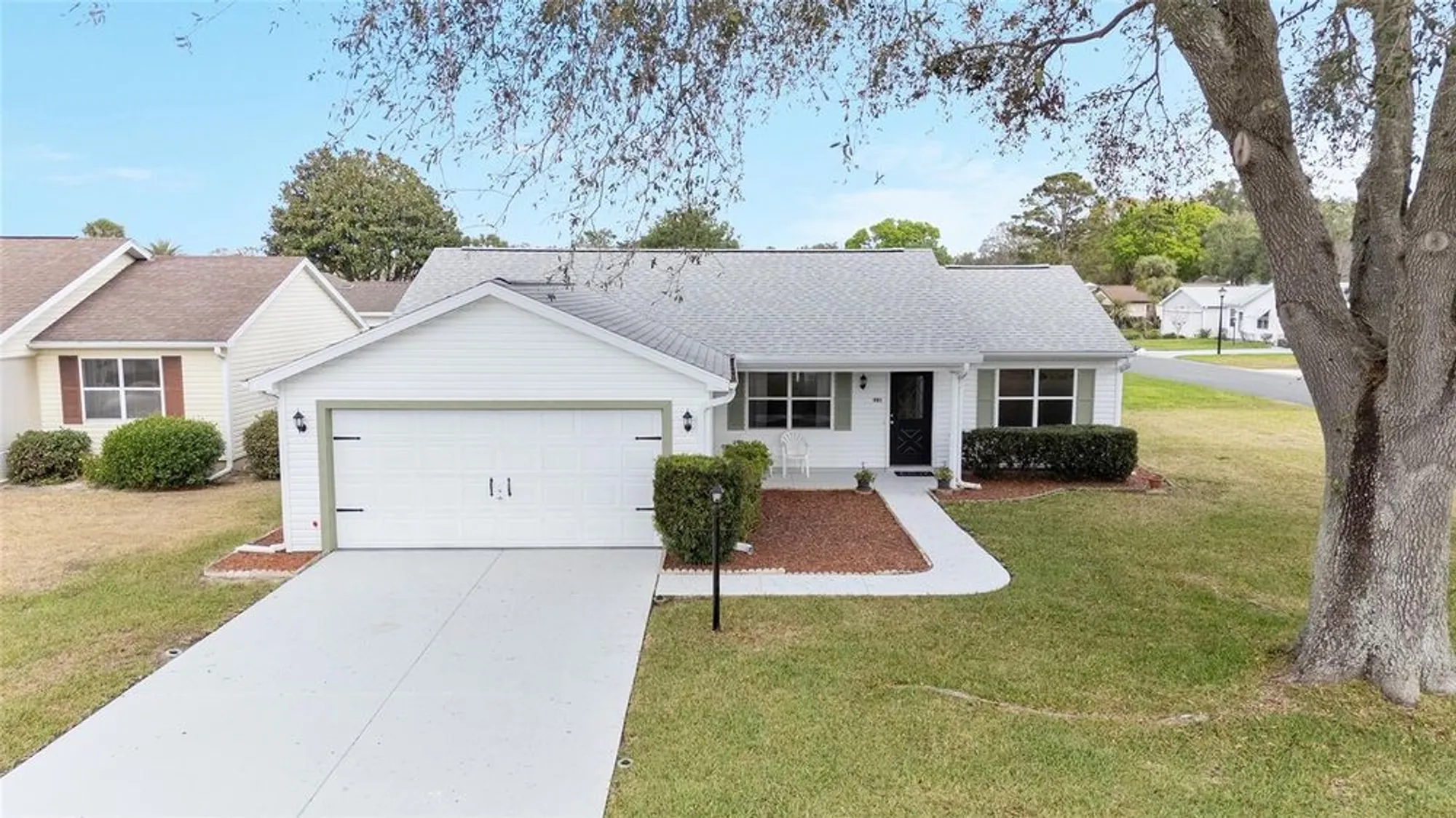 Property Slideshow image 1 of 51 | 901 chula ct, The Villages, FL, 32159
