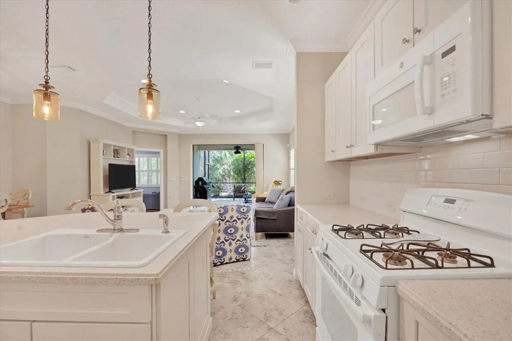 Property Slideshow image 16 of 63 | 1222 collier pl, Venice, FL, 34293