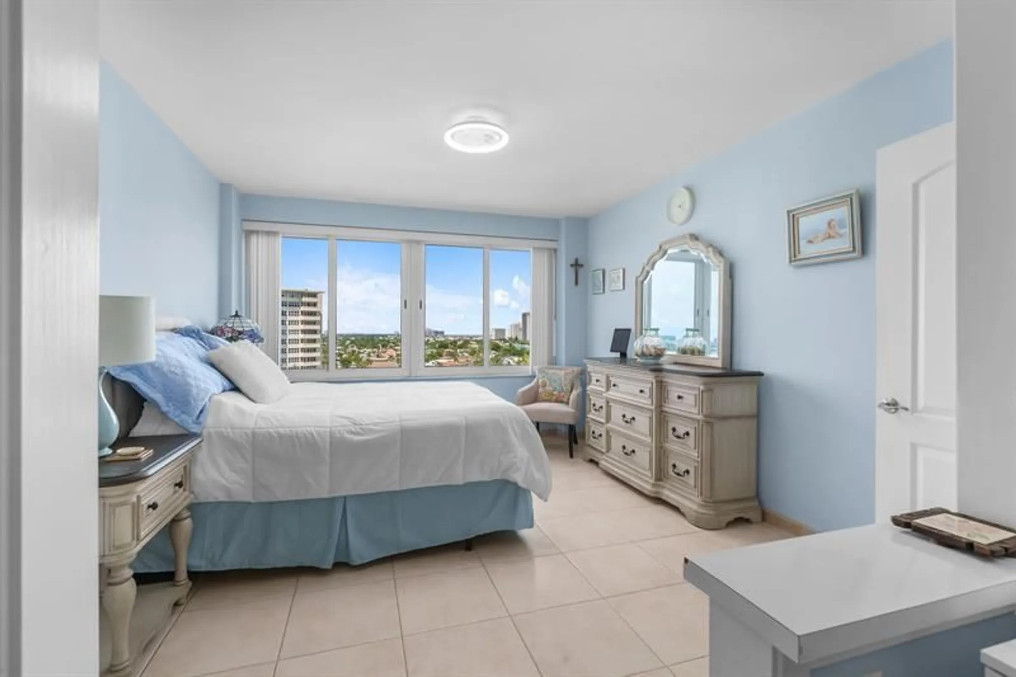 Property Slideshow image 32 of 48 | 3233 ne 34th st apt 1207, Fort Lauderdale, FL, 33308