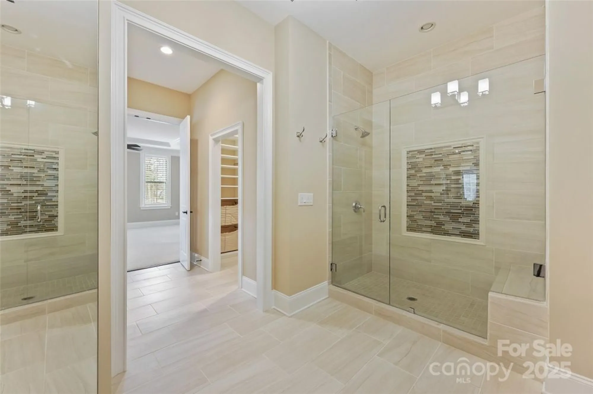 Property Slideshow image 16 of 27 | 14629 glen valley ct, Charlotte, NC, 28278