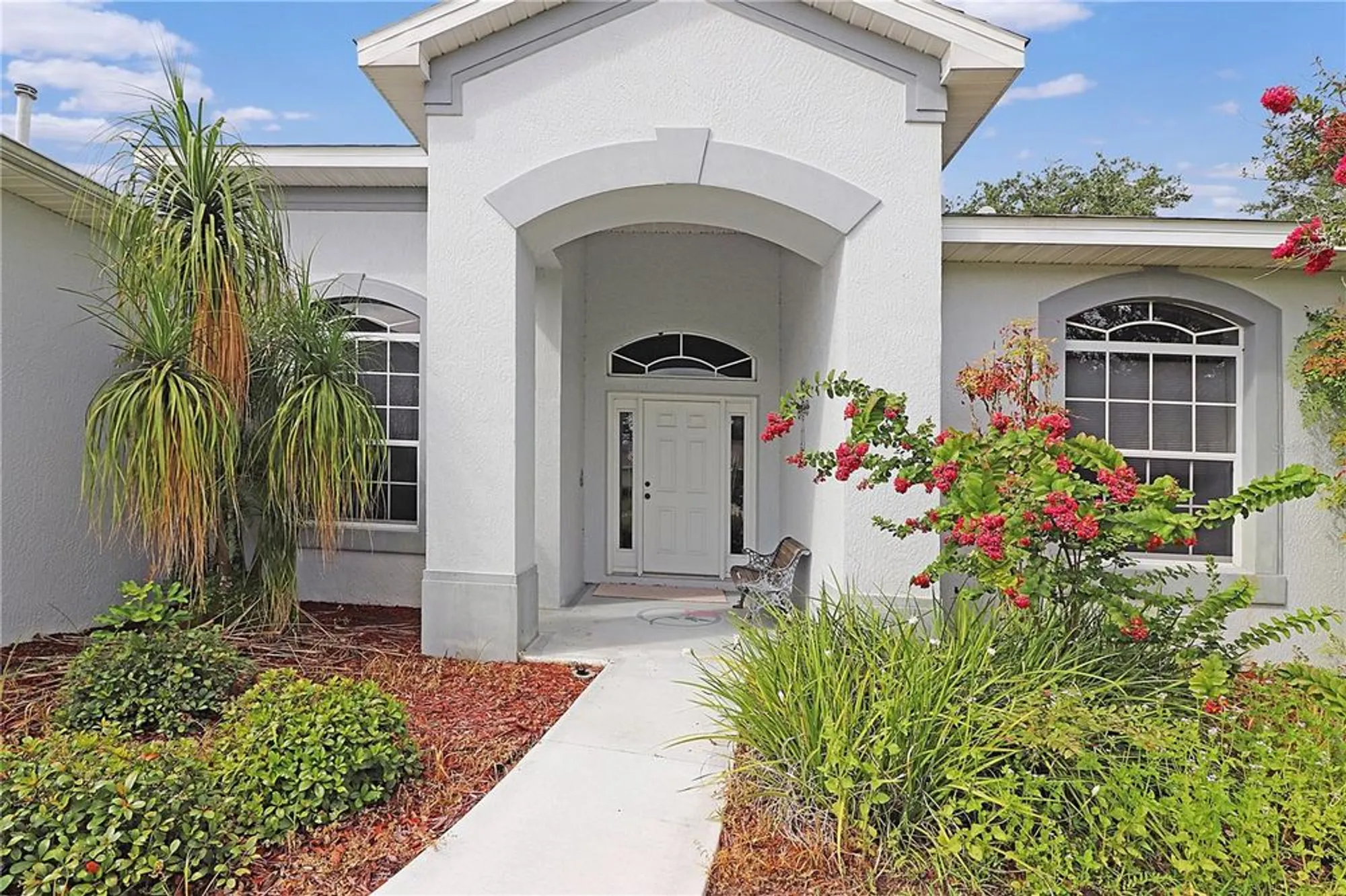 Property Slideshow image 3 of 49 | 22125 draw bridge dr, Leesburg, FL, 34748