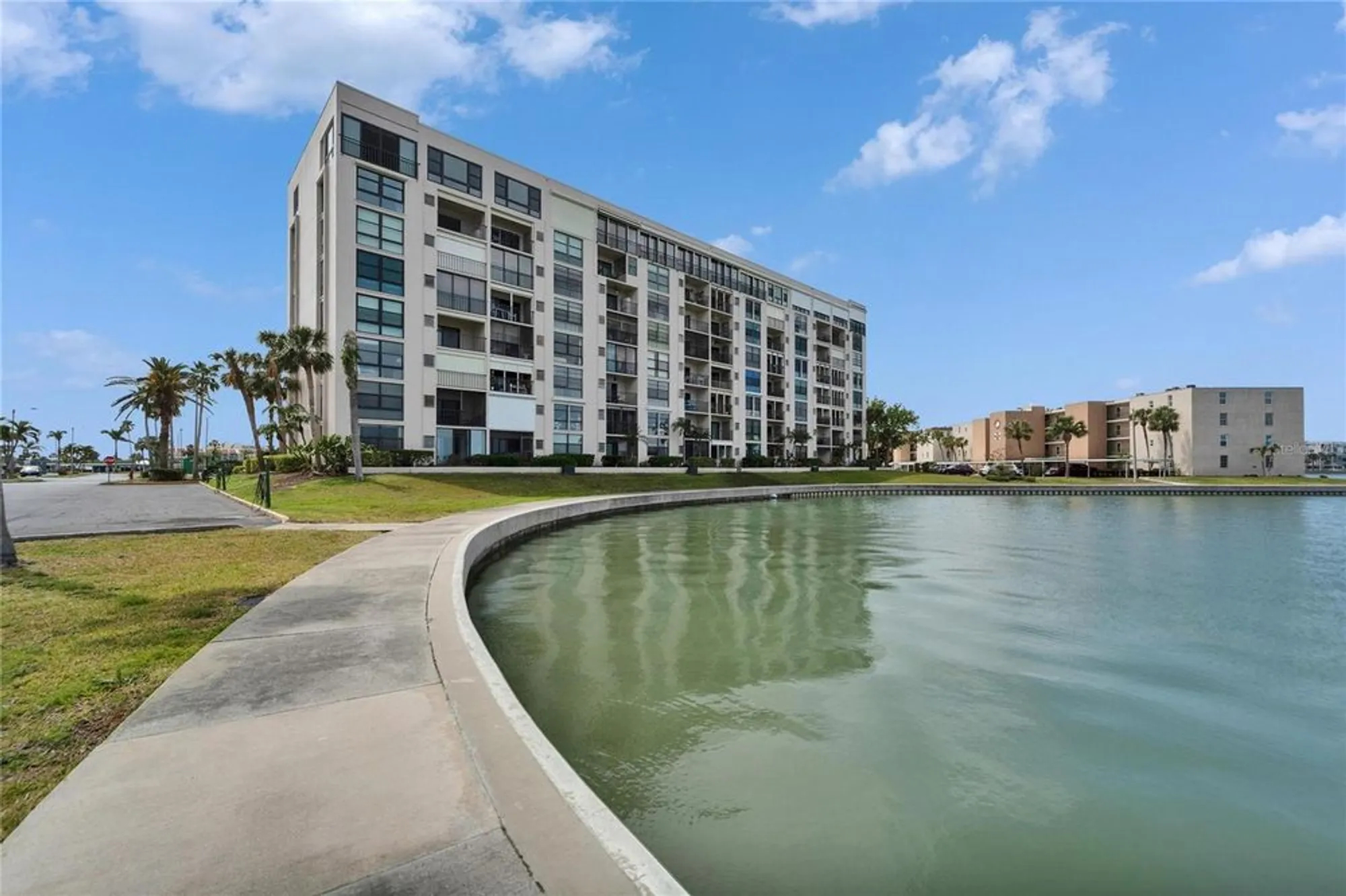 Property Slideshow image 43 of 60 | 7700 sun island dr 107, South Pasadena, FL, 33707