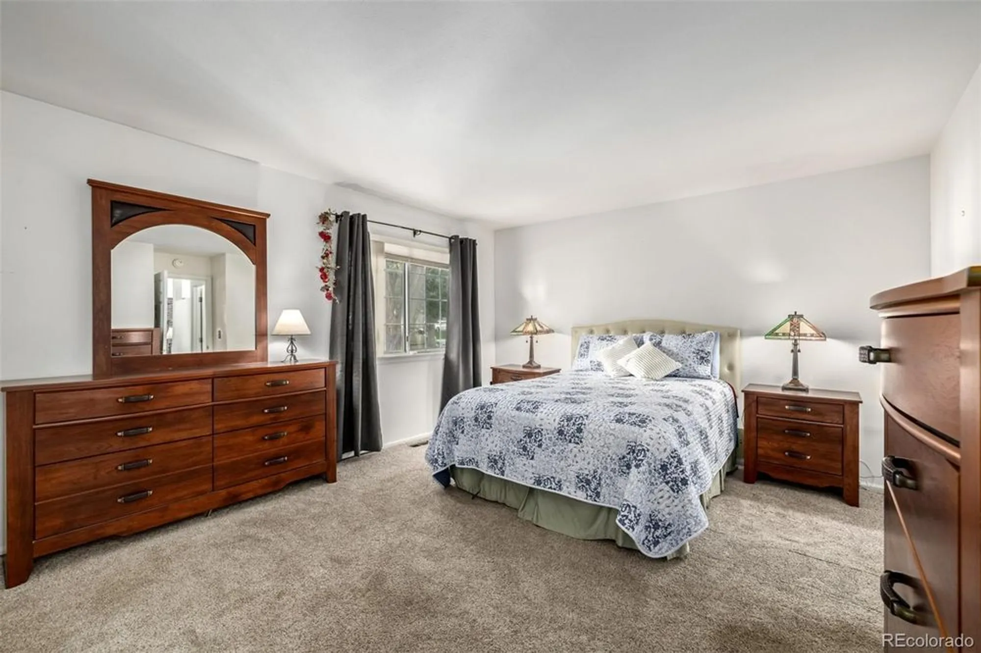 Property Slideshow image 14 of 47 | 13787 e marina dr b, Aurora, CO, 80014