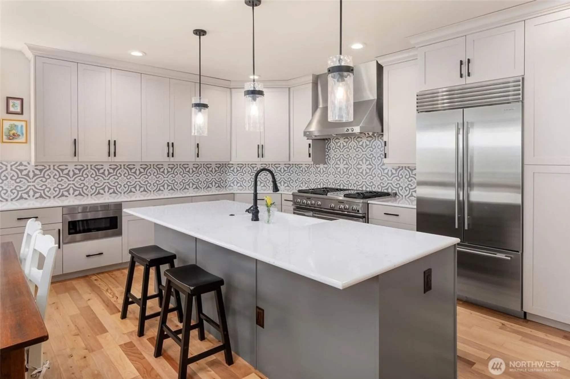 Property Slideshow image 8 of 38 | 12438 243rd pl, Redmond, WA, 98053