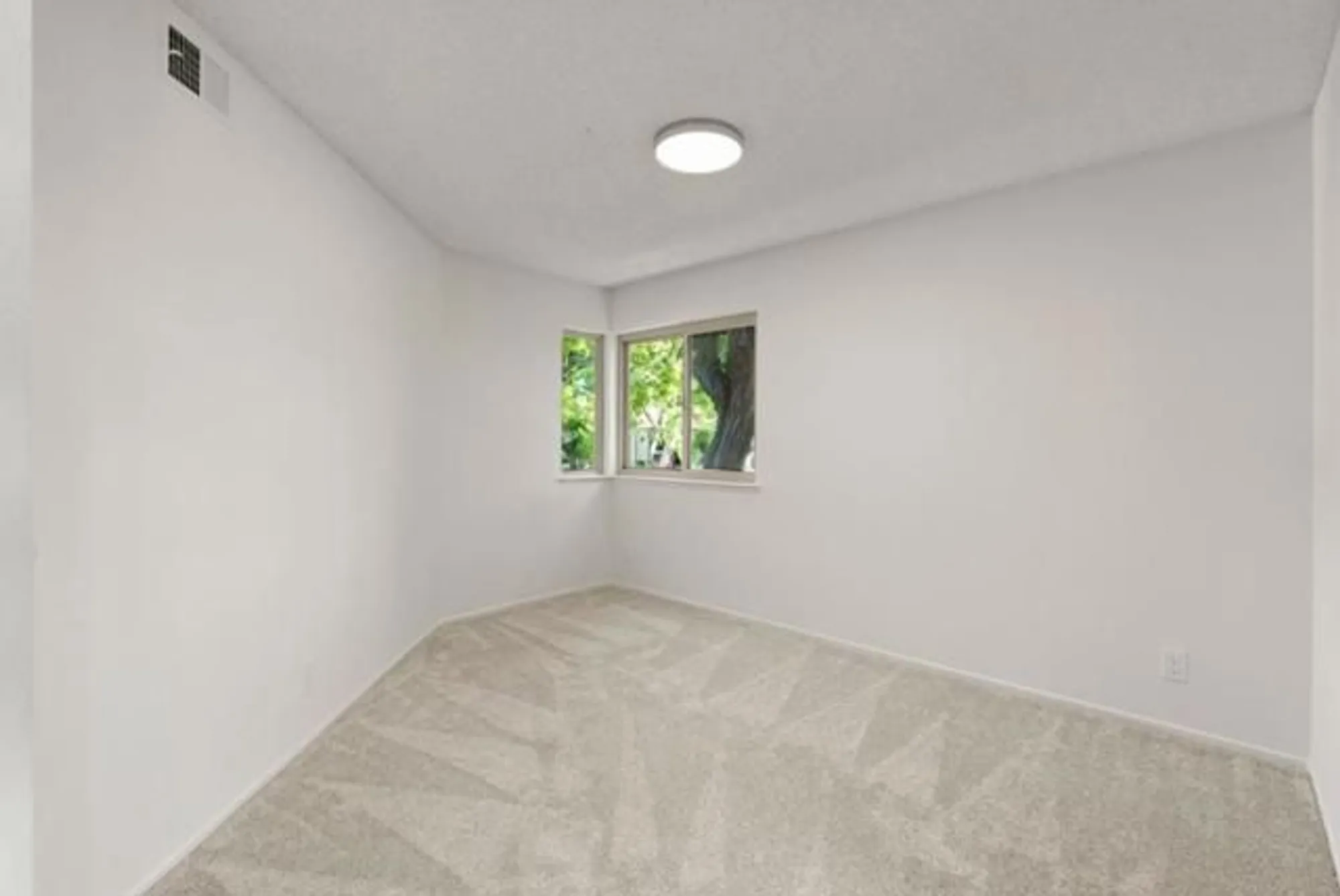 Property Slideshow image 12 of 48 | 8356 charbono ct, San Jose, CA, 95135
