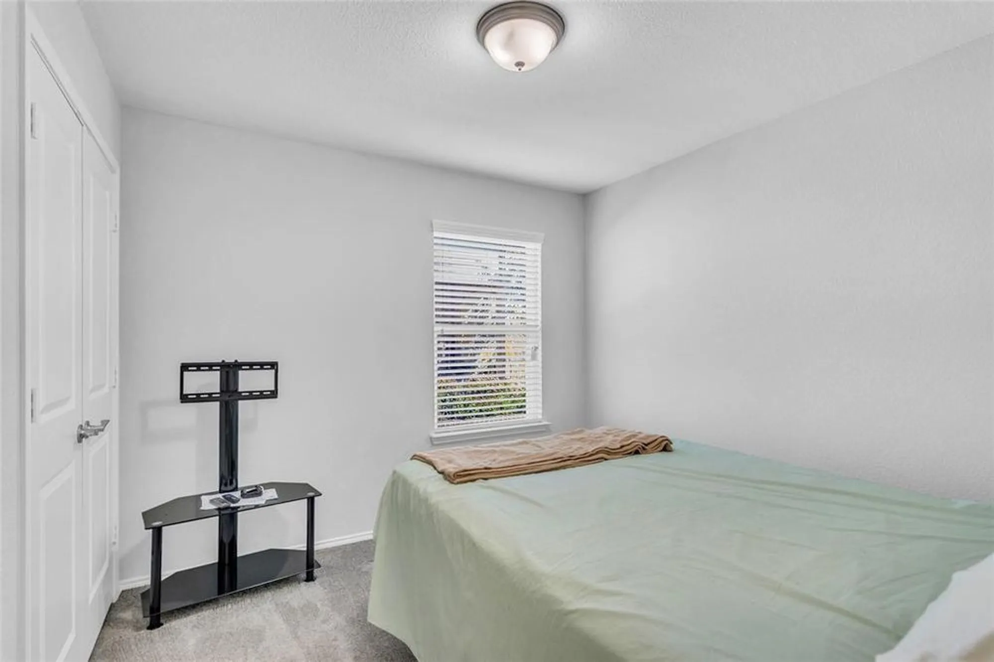 Property Slideshow image 25 of 31 | 8845 twin pines ln, Frisco, TX, 75036