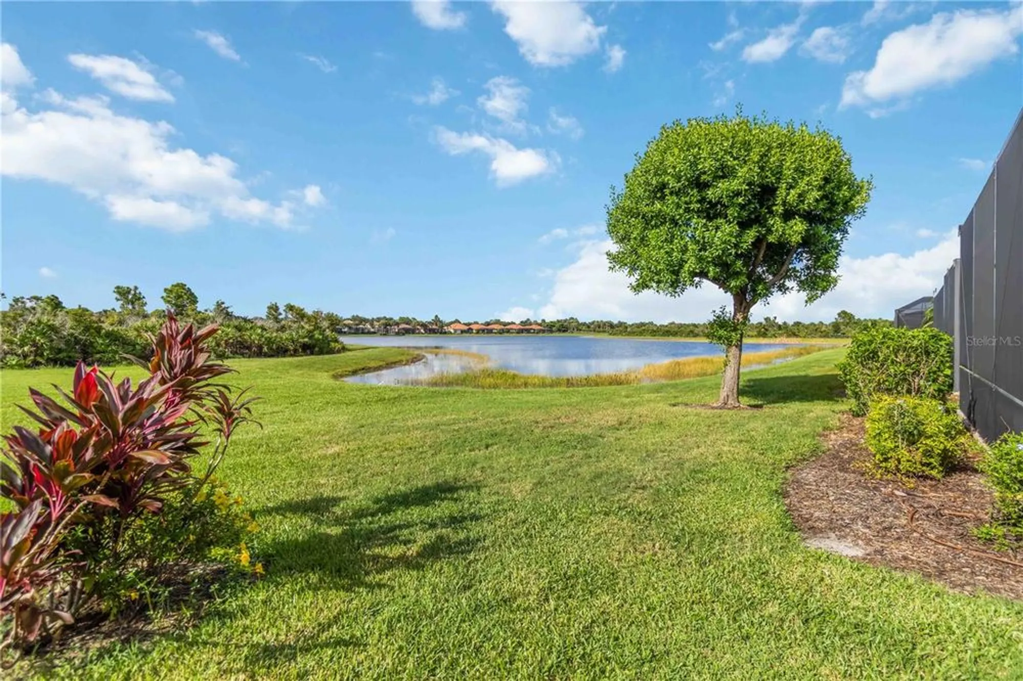 Property Slideshow image 43 of 75 | 10618 corkwood ct, Venice, FL, 34293