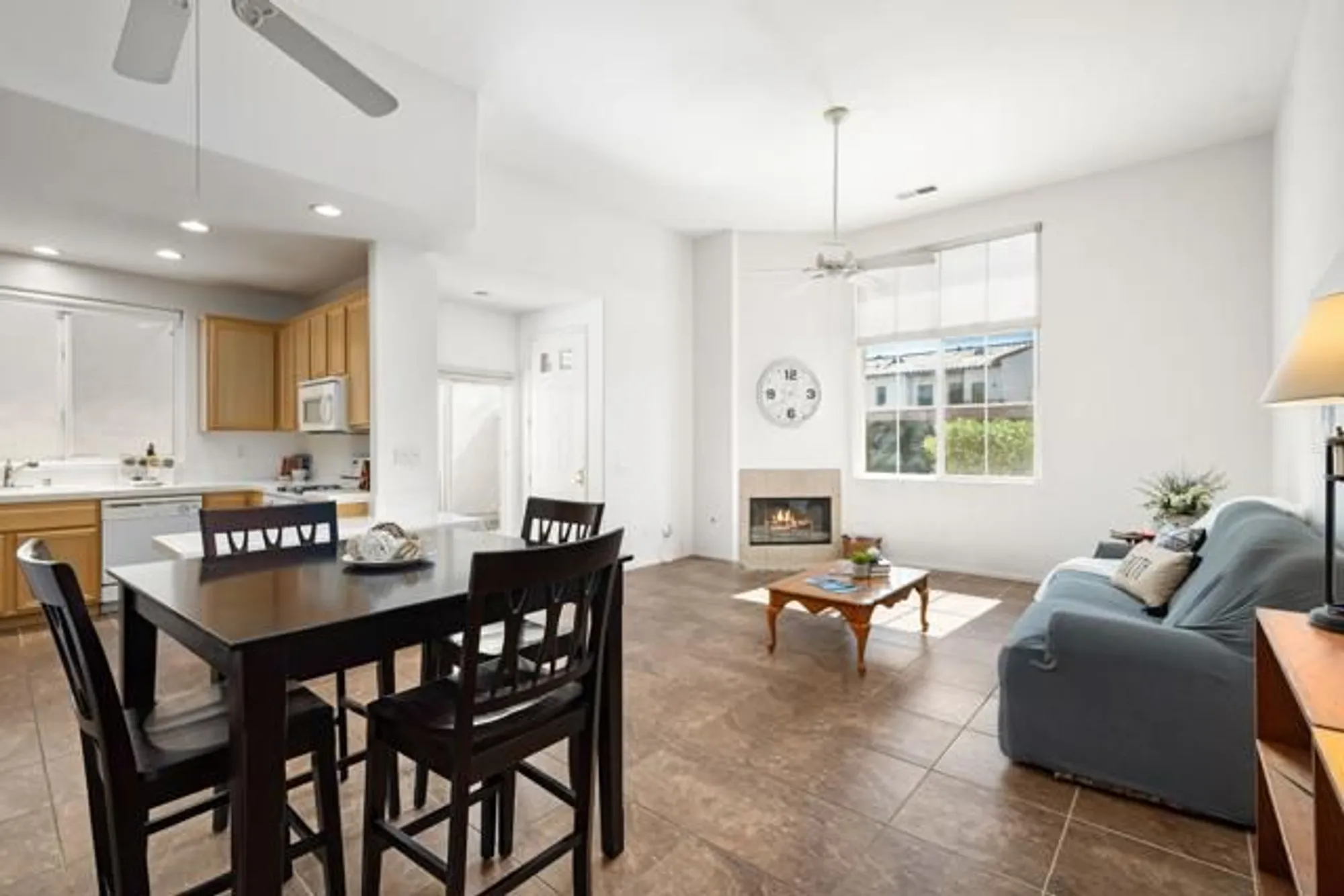 Property Slideshow image 11 of 30 | 47635 soft moonlight, La Quinta, CA, 92253